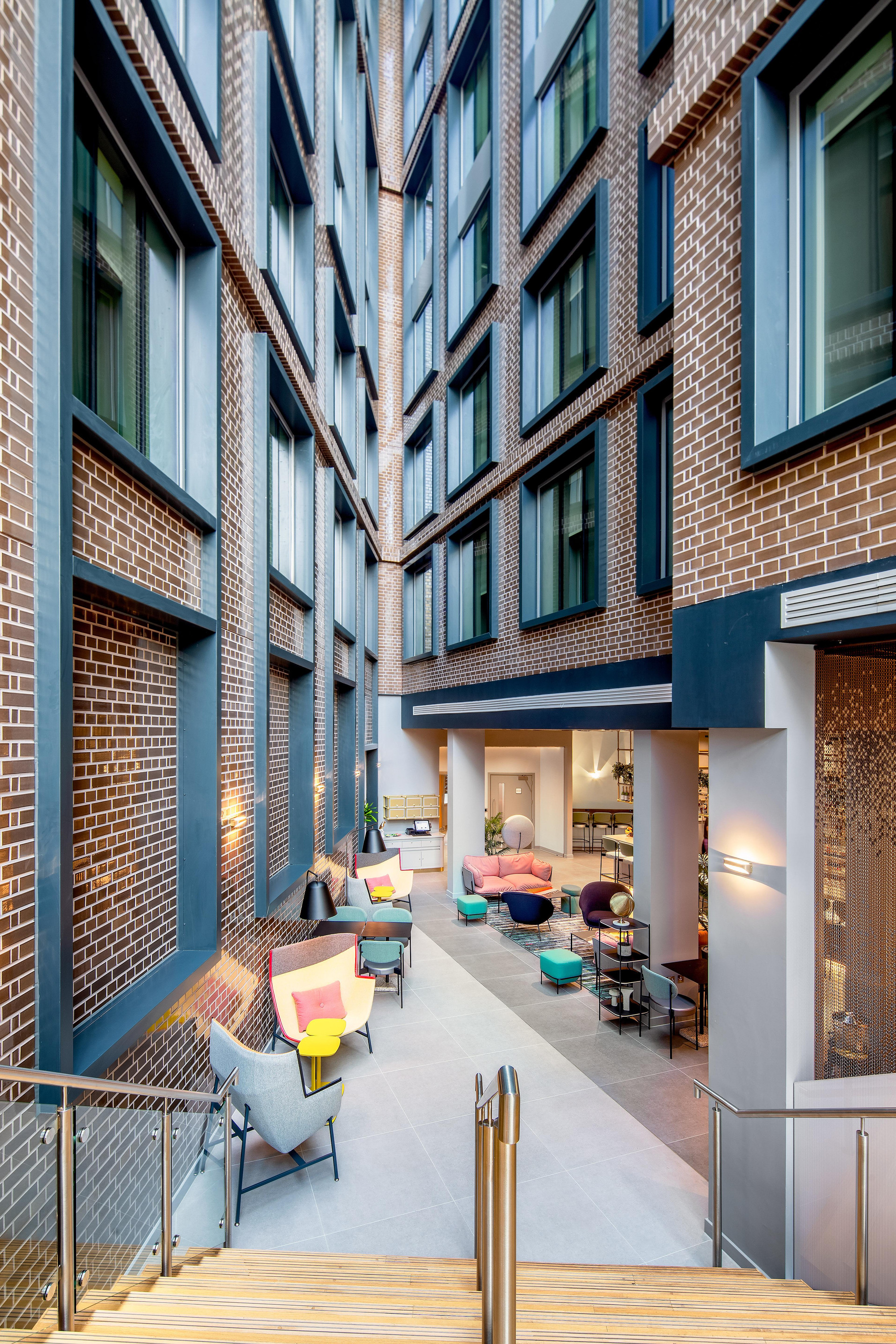 Vista Lobby Yotel London City