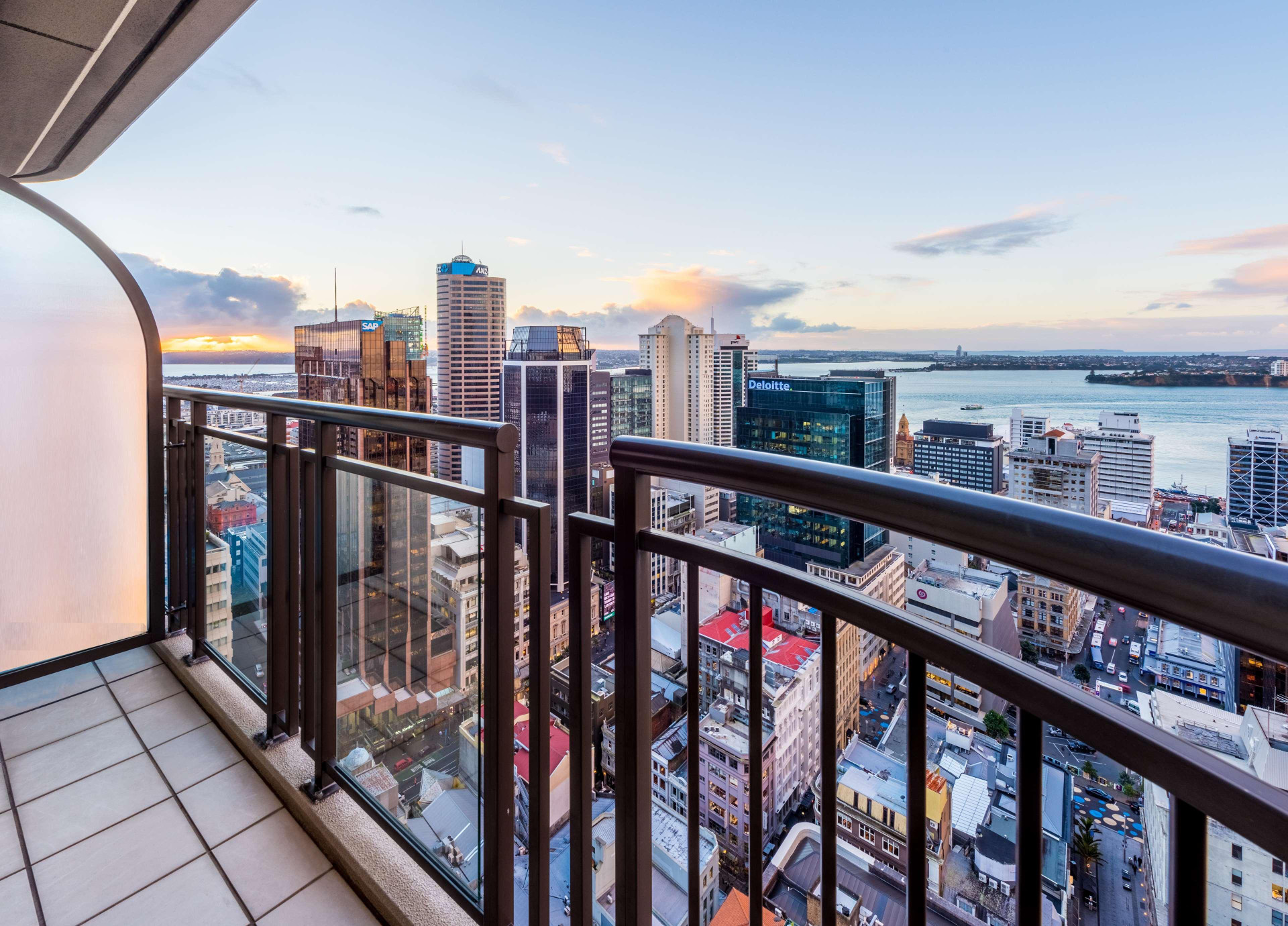 Vista Exterior AVANI Auckland Metropolis Residences