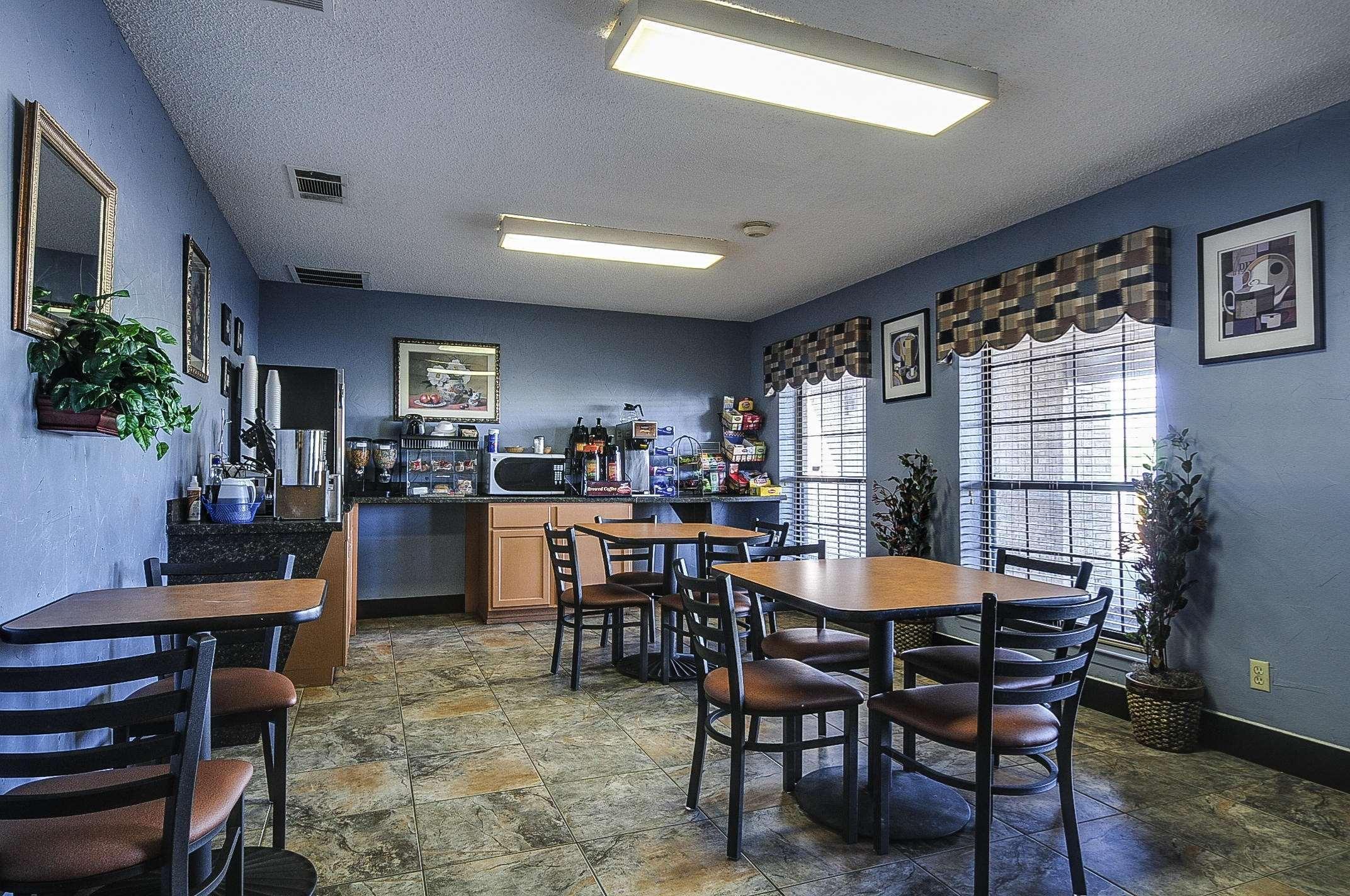Restaurant Americas Best Value Inn-Midlothian/Cedar Hill