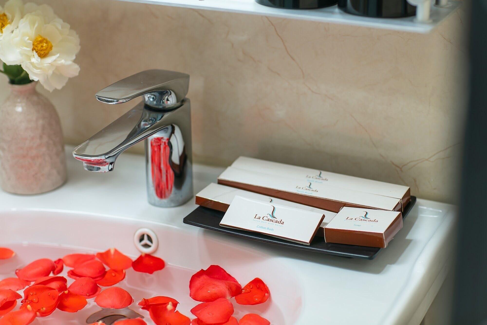 Equipamiento de Habitación Hanoi La Cascada House & Travel