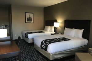 Alojamiento - Catoosa Inn & Suites