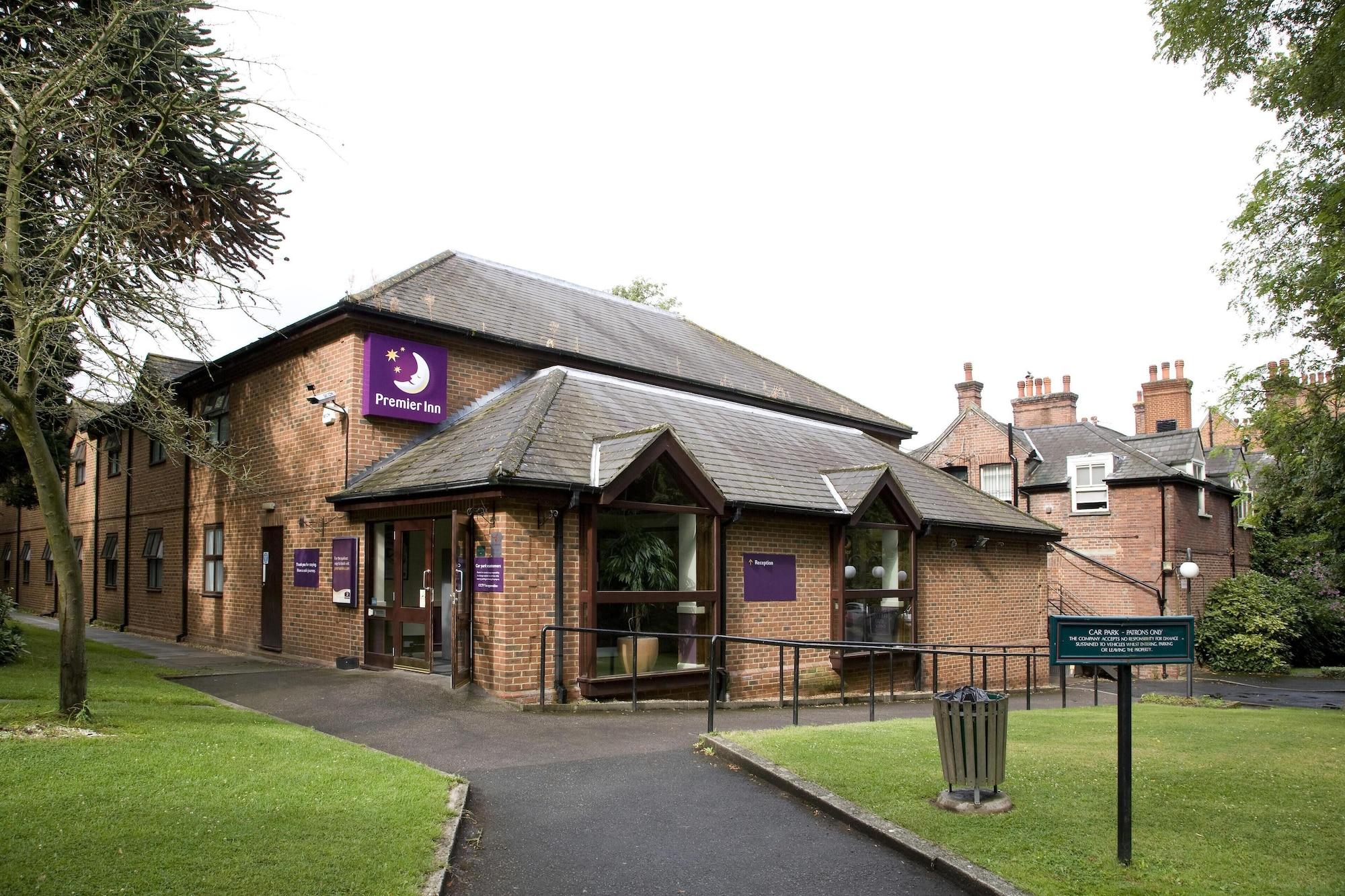Varios Premier Inn London Croydon South - A212