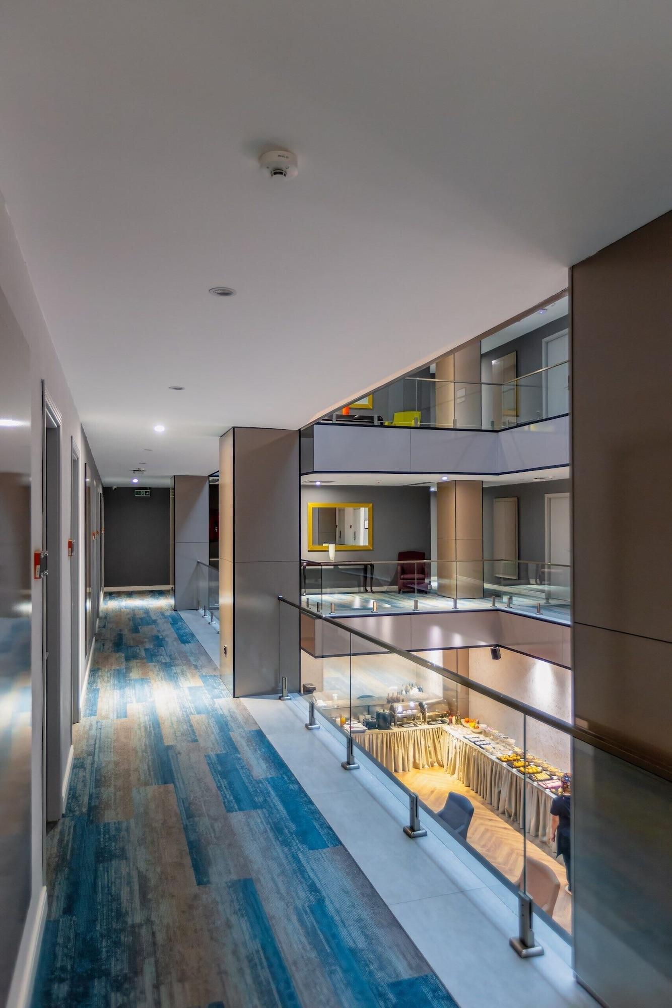 Varios CONGRESS Hotel