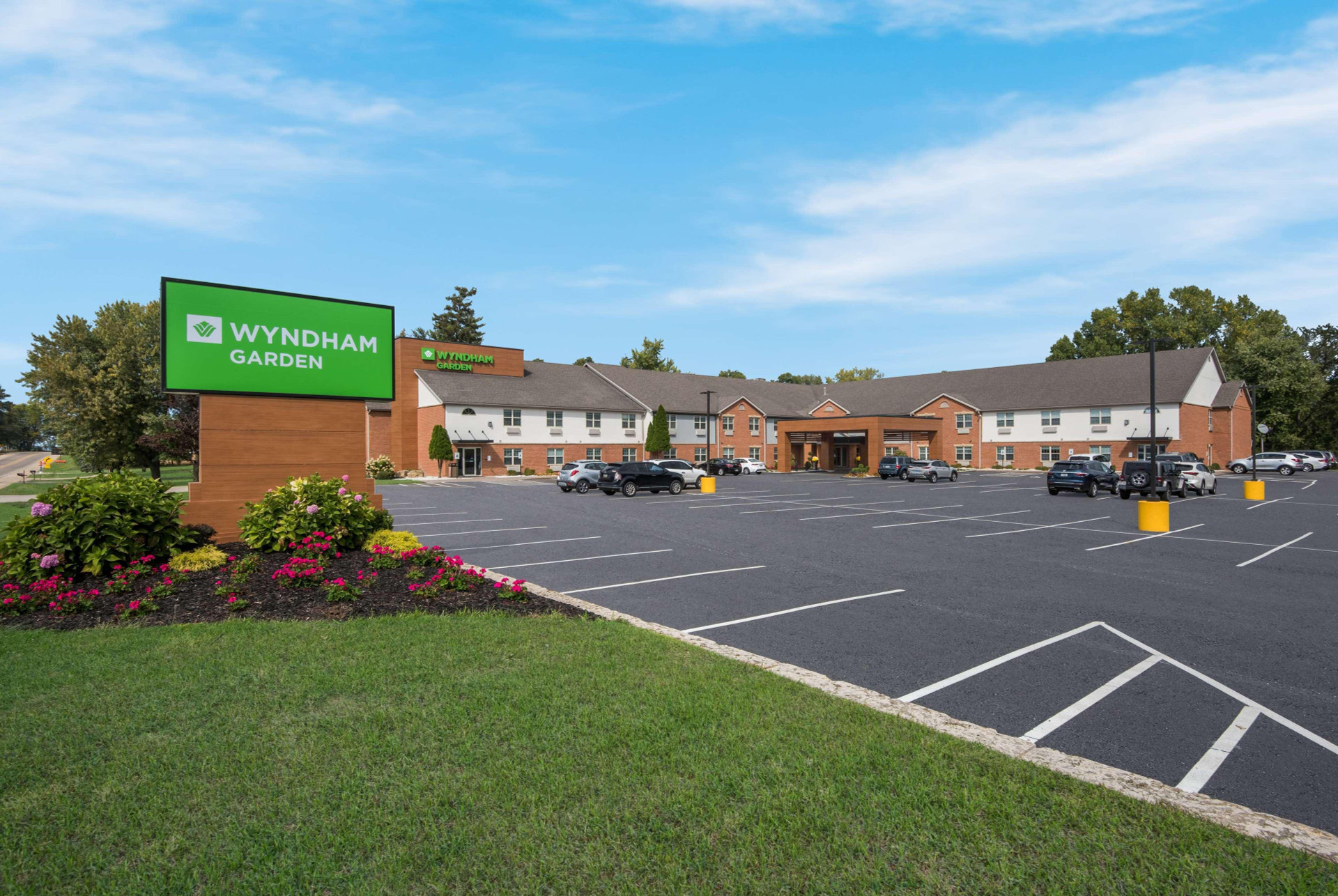 Vista Exterior Wyndham Garden Galena Hotel & Day Spa