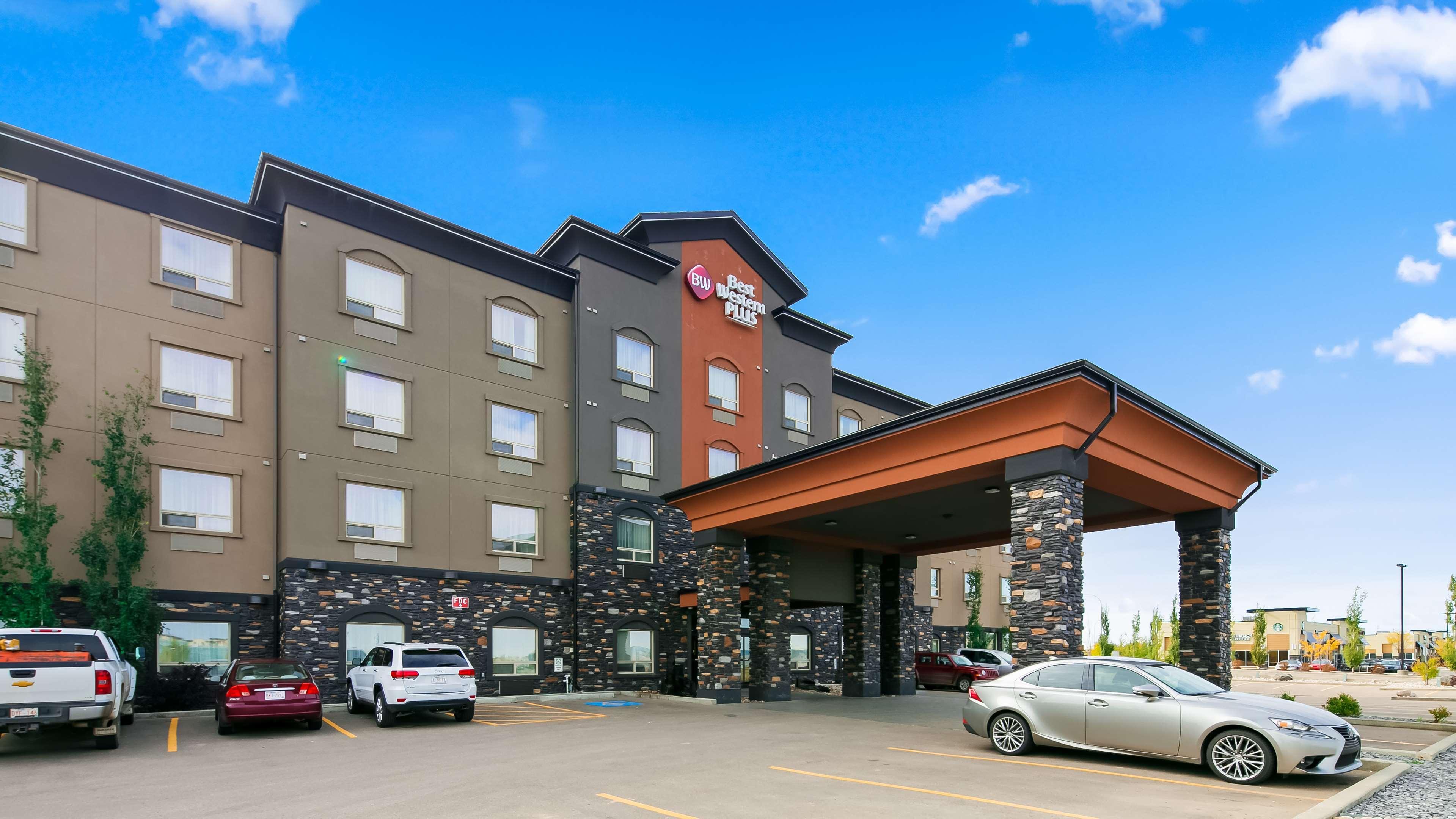 Vista Exterior Best Western Plus Sherwood Park