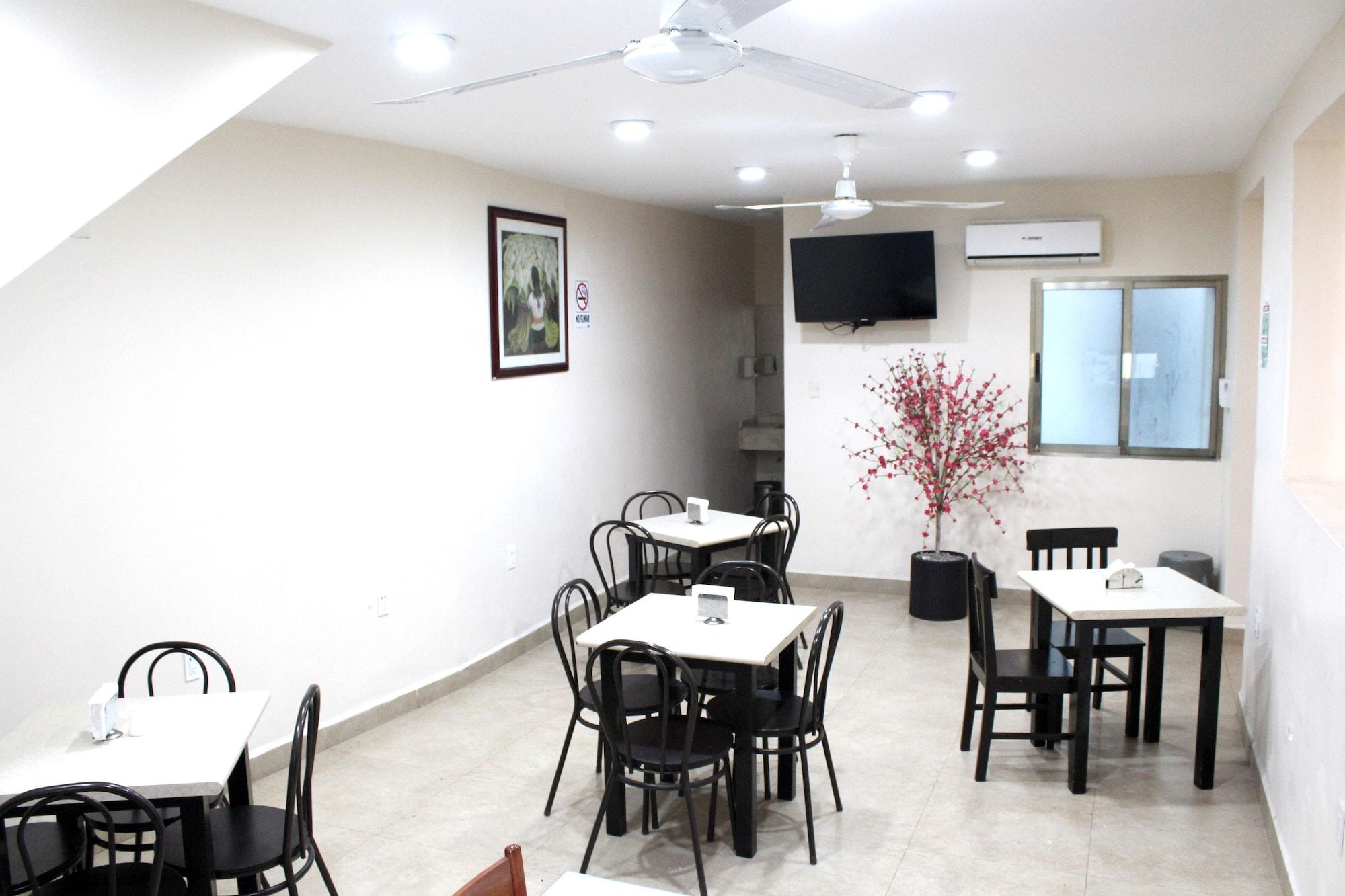 Bar/Salón Hotel Amparo