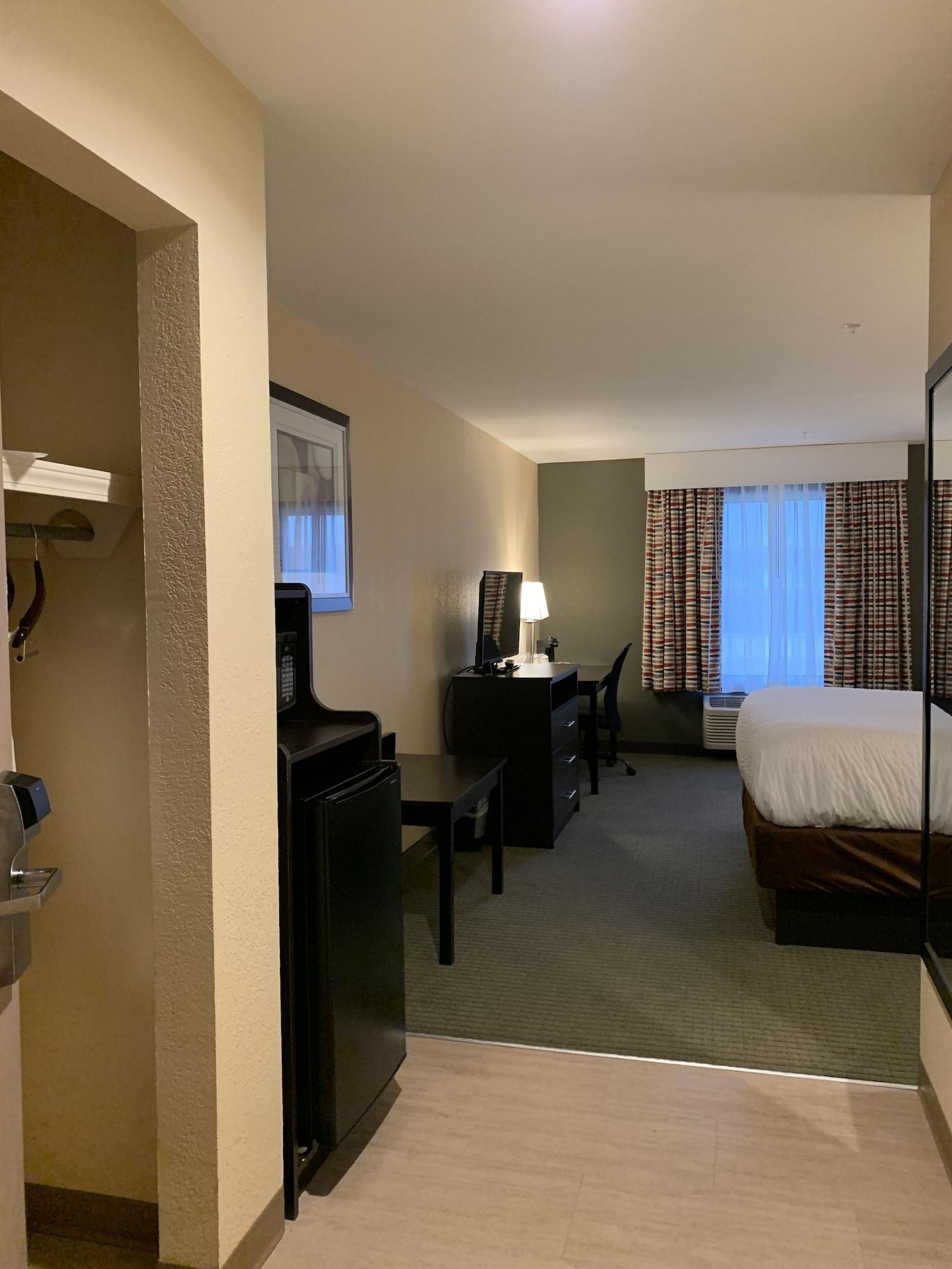 Set de Habitación Days Inn & Suites by Wyndham Florence/Jackson Area