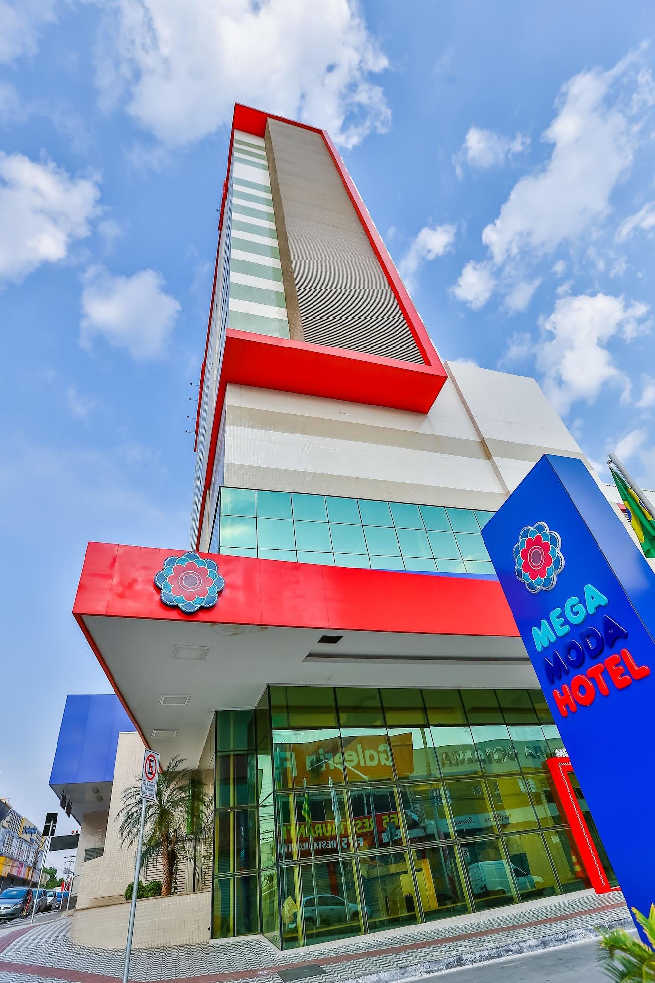 Vista Exterior Mega Moda Hotel