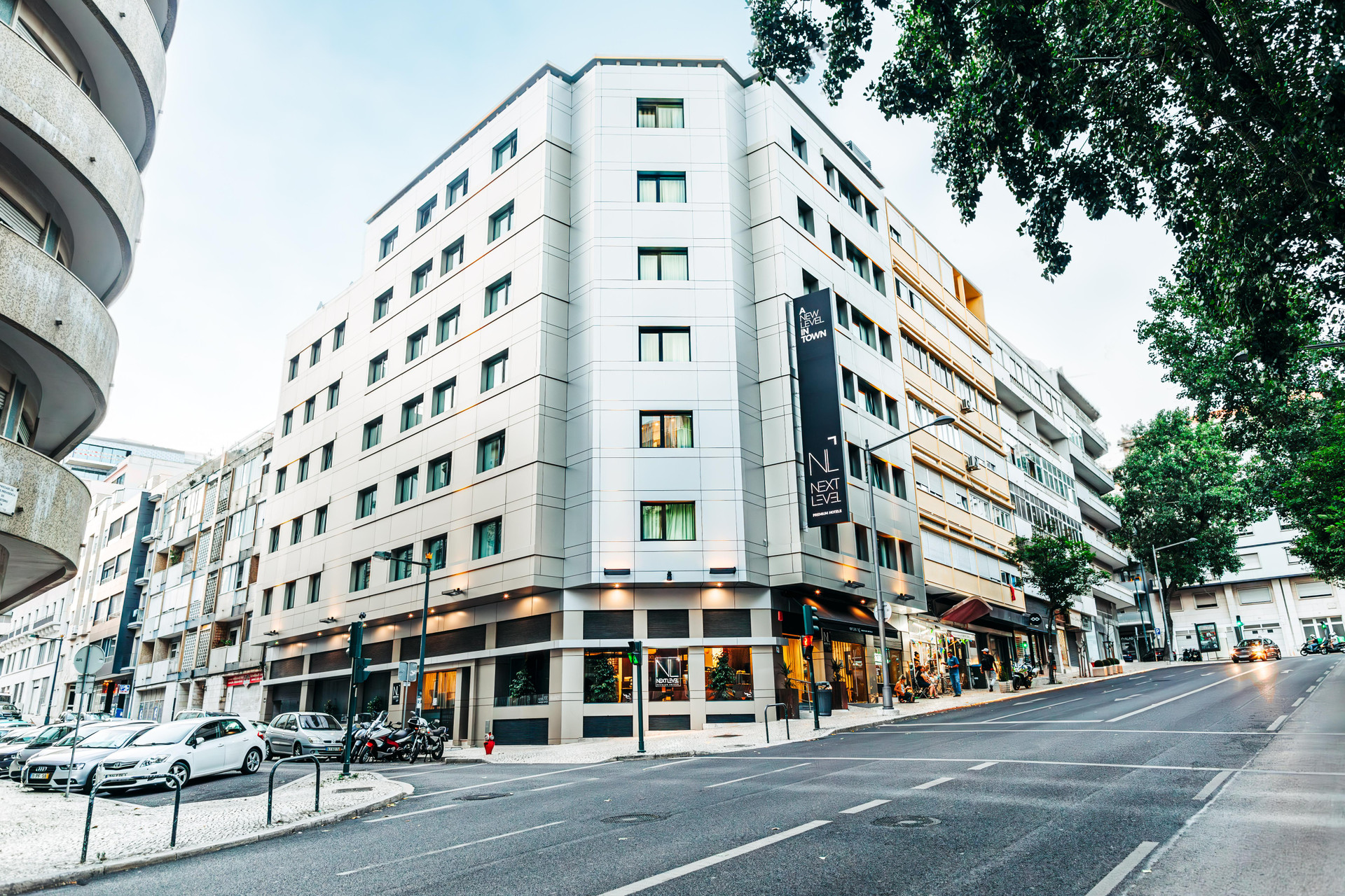 Vista Exterior Next Level Premium Hotels