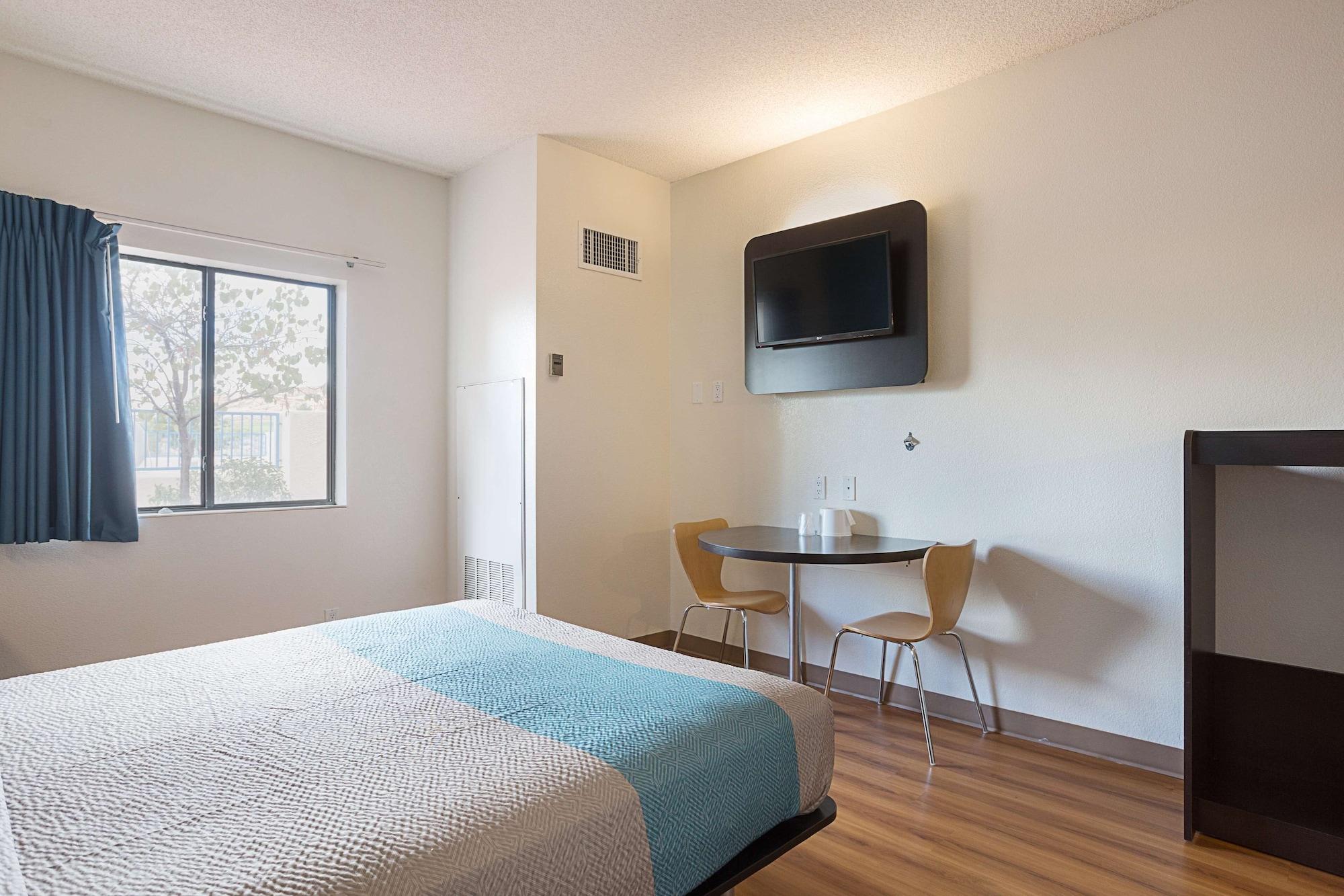 Set de Habitación Motel 6 Page, AZ