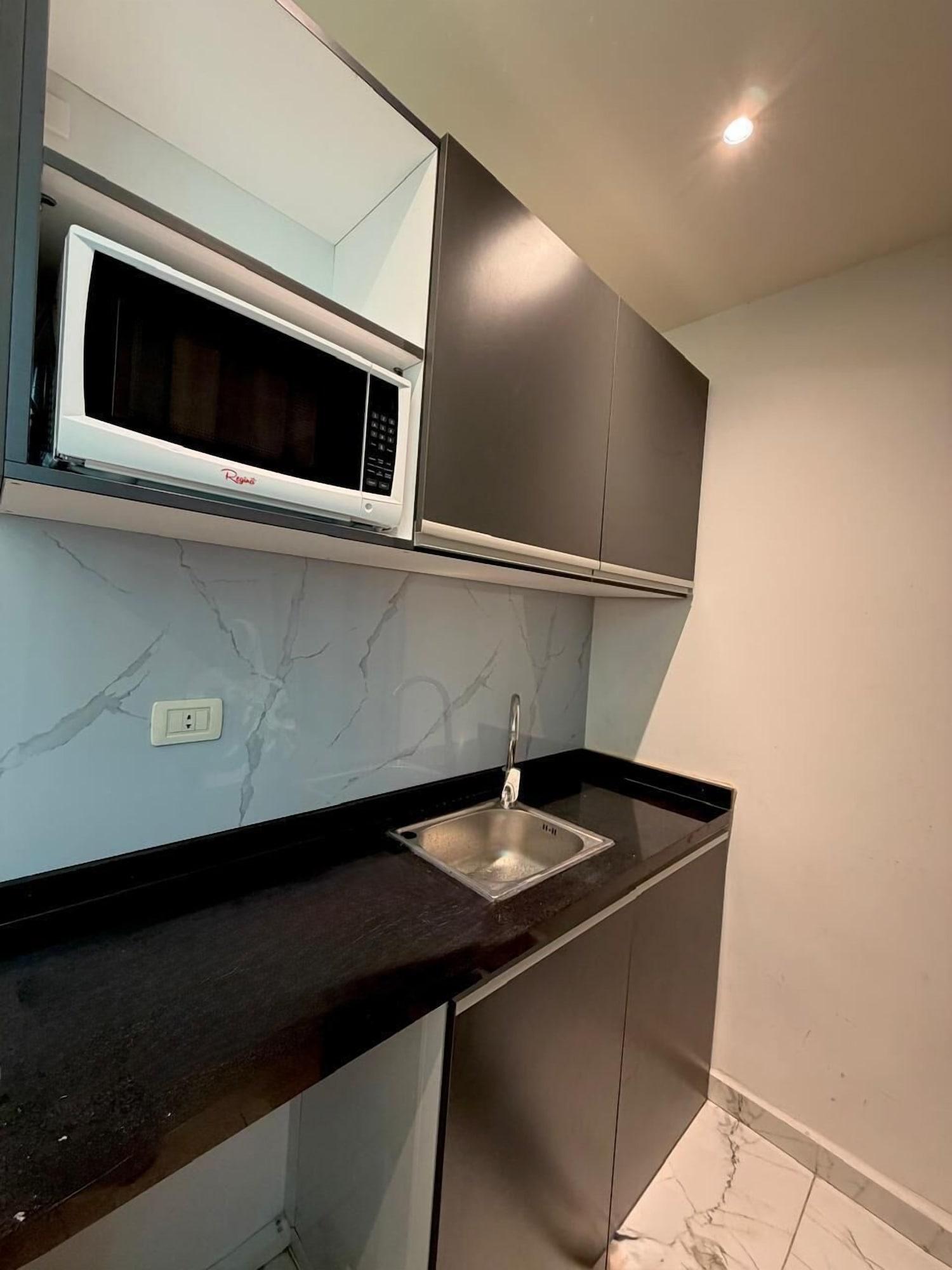 Equipamiento de Habitación Sama Al Hamra Furnished Apartments