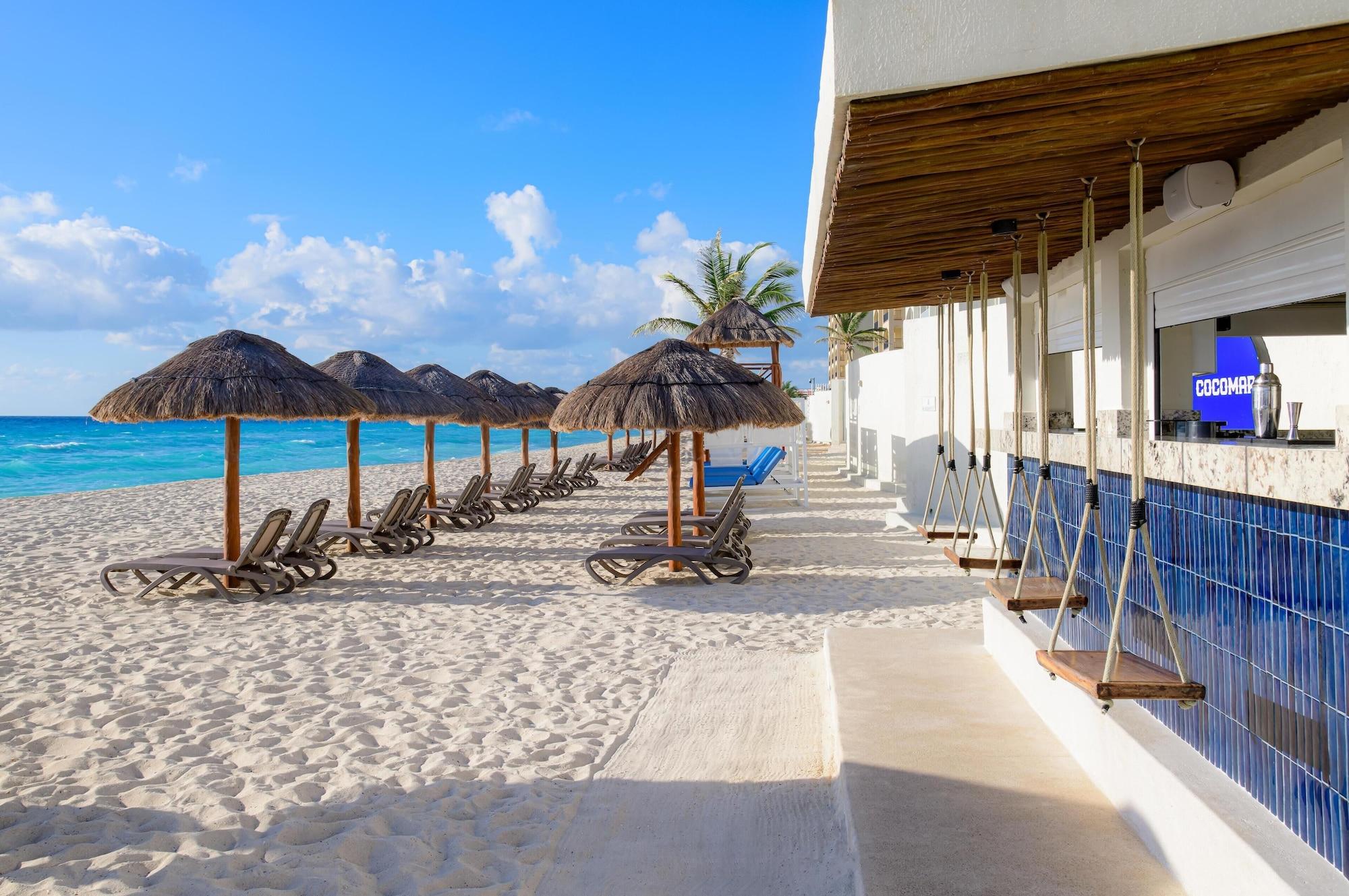 Playa Hilton Cancun Mar Caribe All-Inclusive Resort