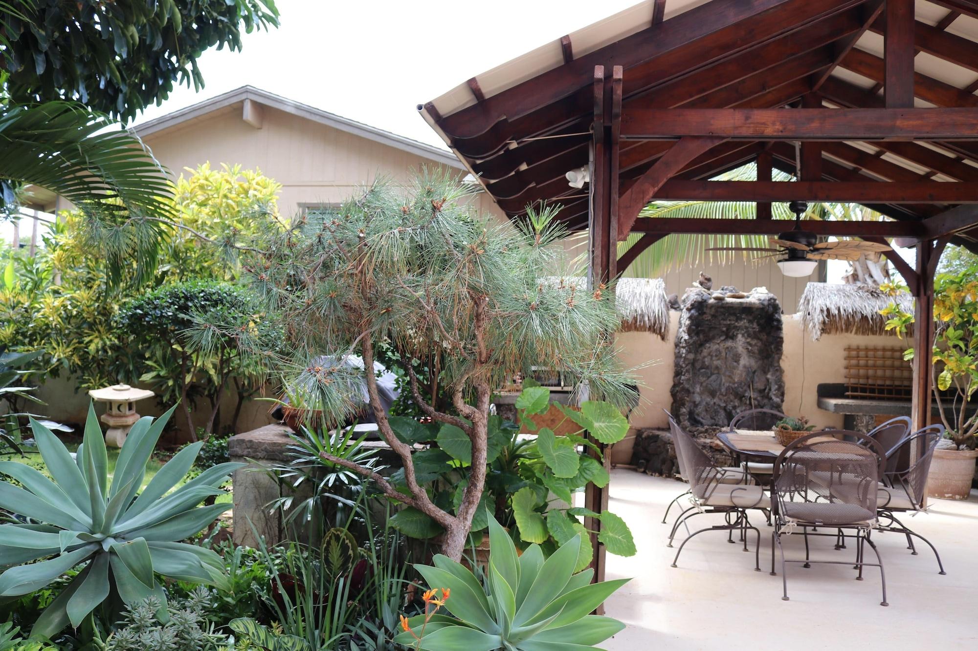 Vista Exterior Maui Garden Oasis