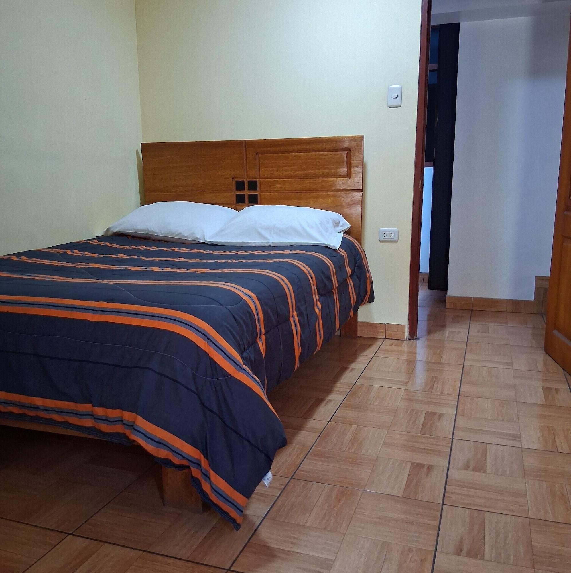 Varios hostal kuntur cusco