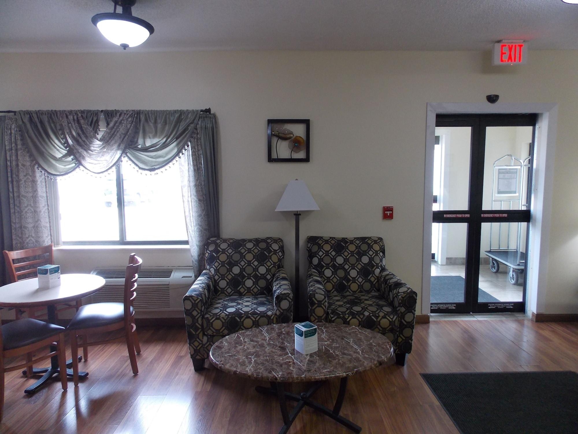 Vista Lobby Quality Inn & Suites Champaign North - Urbana