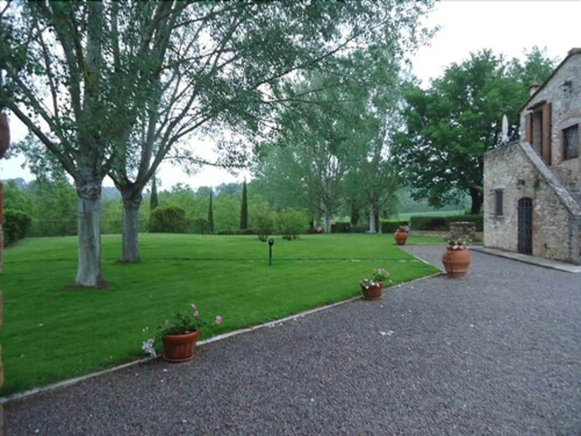 Vista Exterior Podere La Chiusella