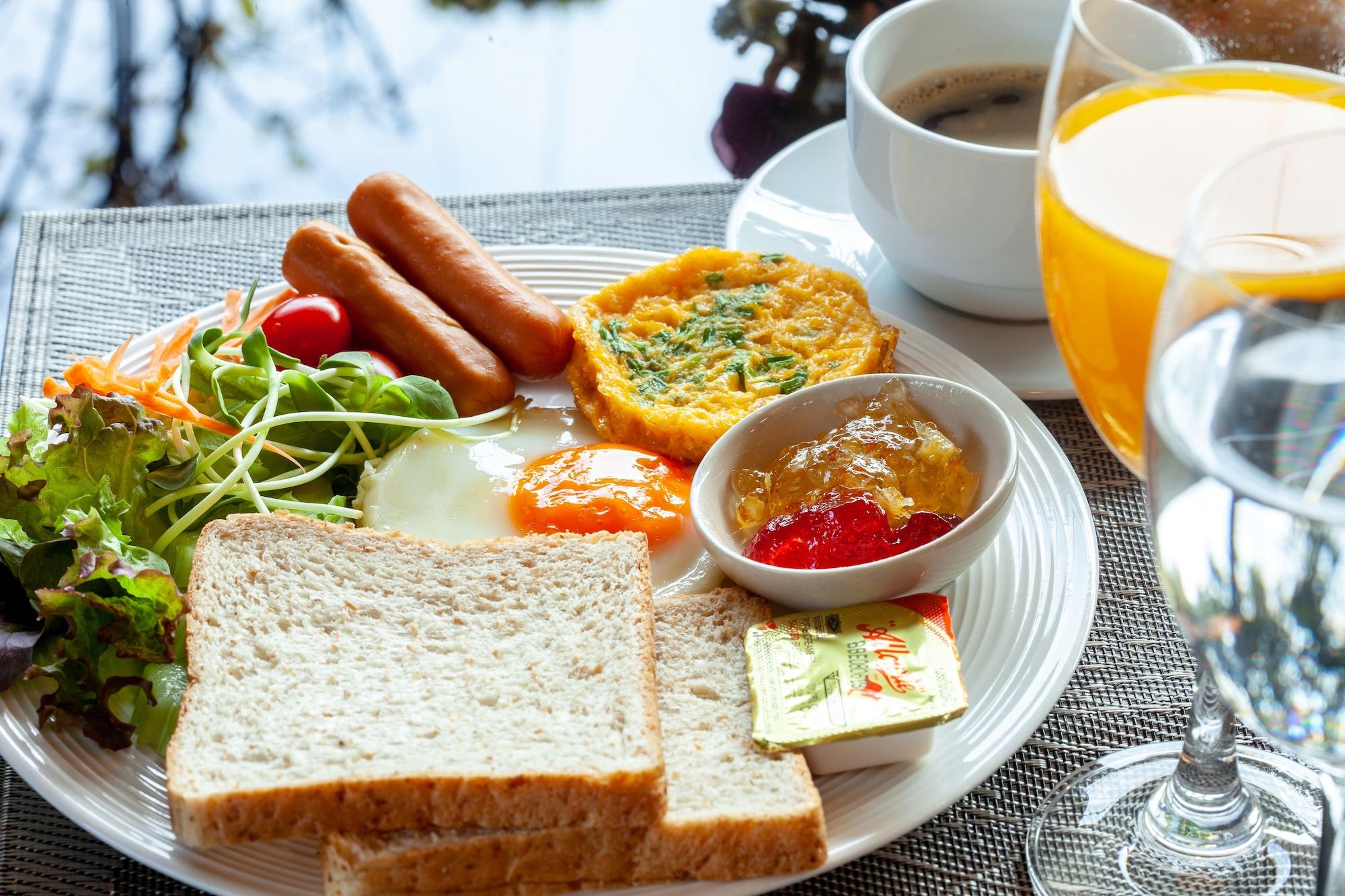 Restaurant Rung Aroon Hotel By Le Siri