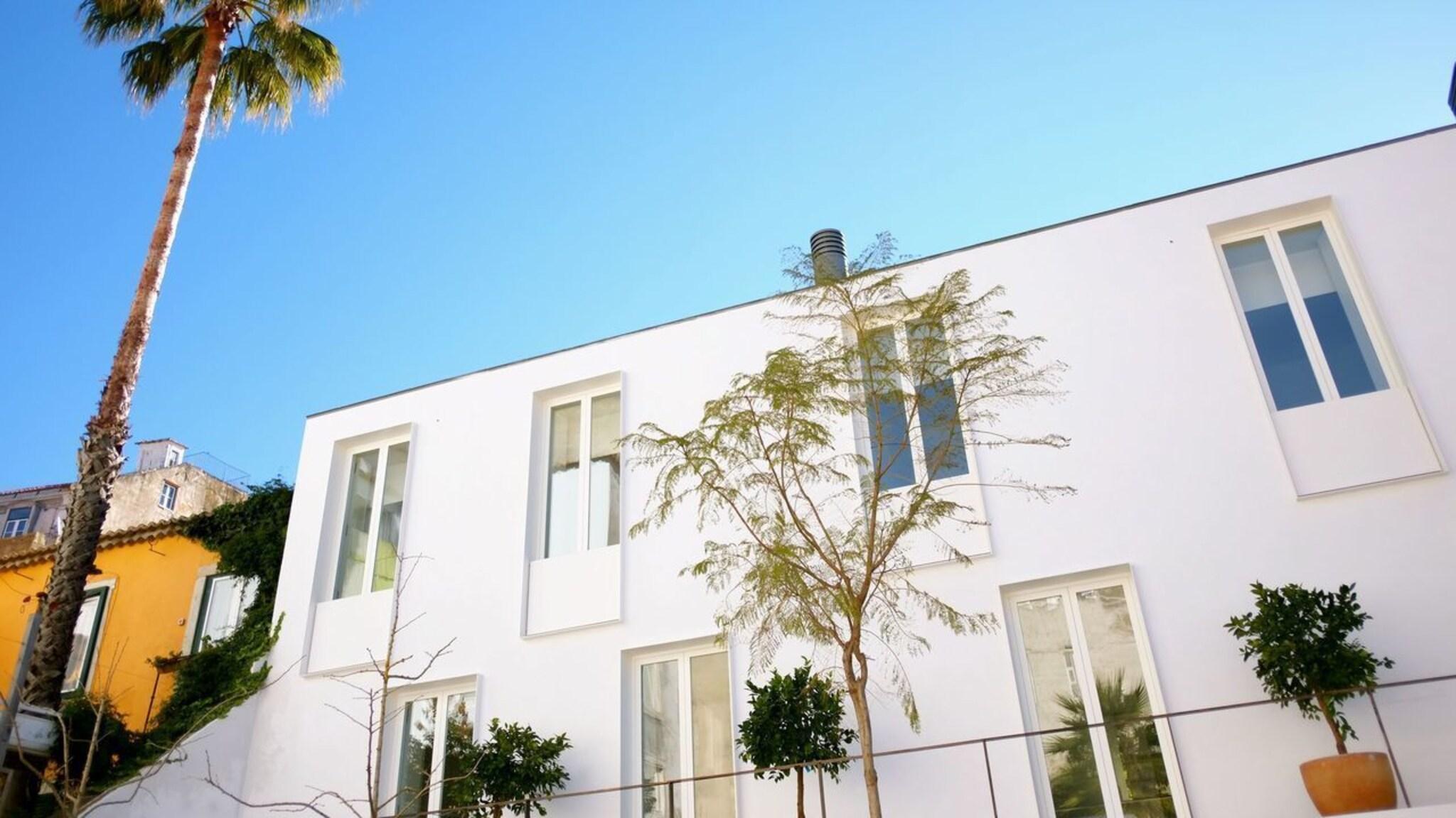 Vista Exterior The Late Birds Lisbon - Gay Urban Resort