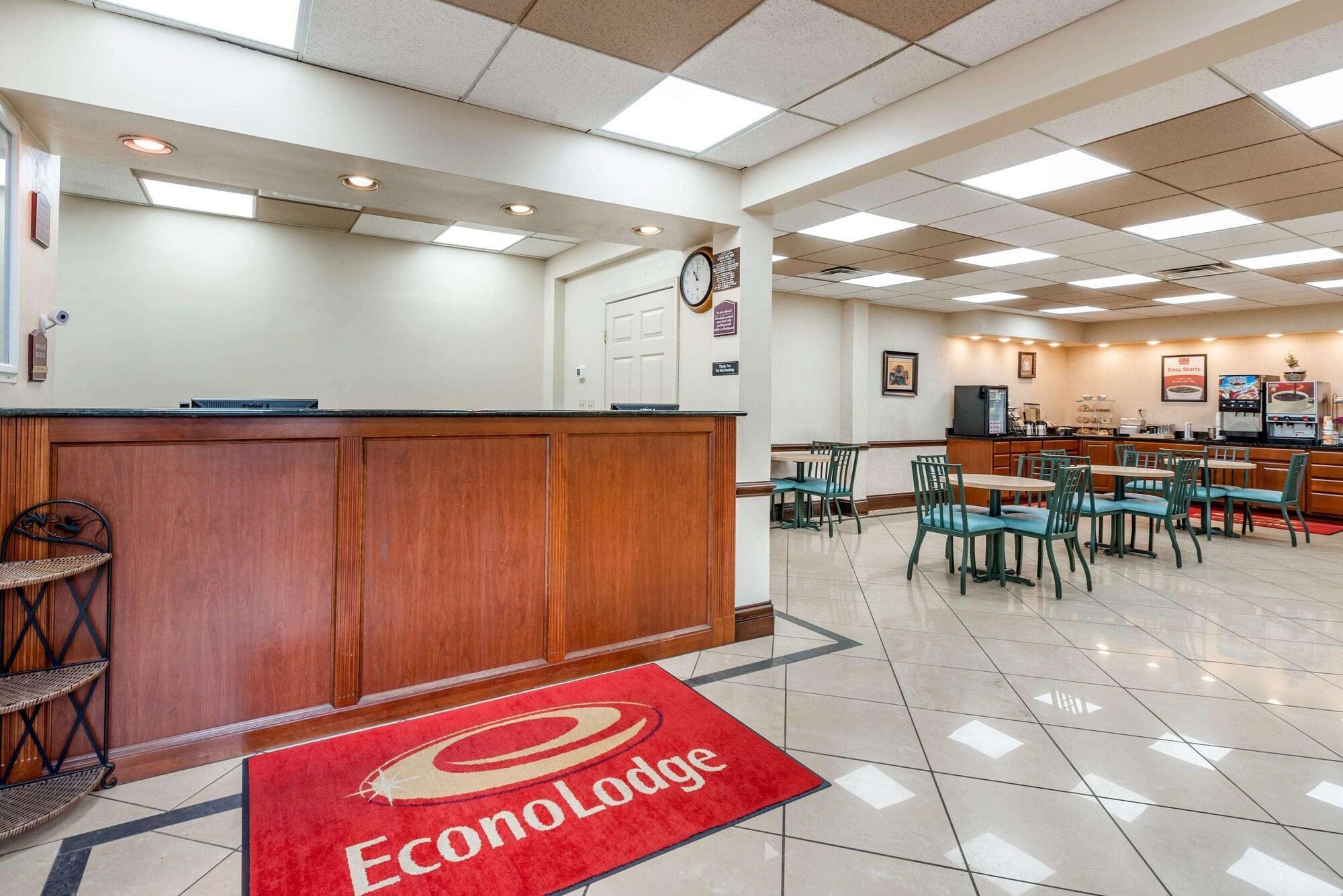 Vista Lobby Econo Lodge Louisville Downtown