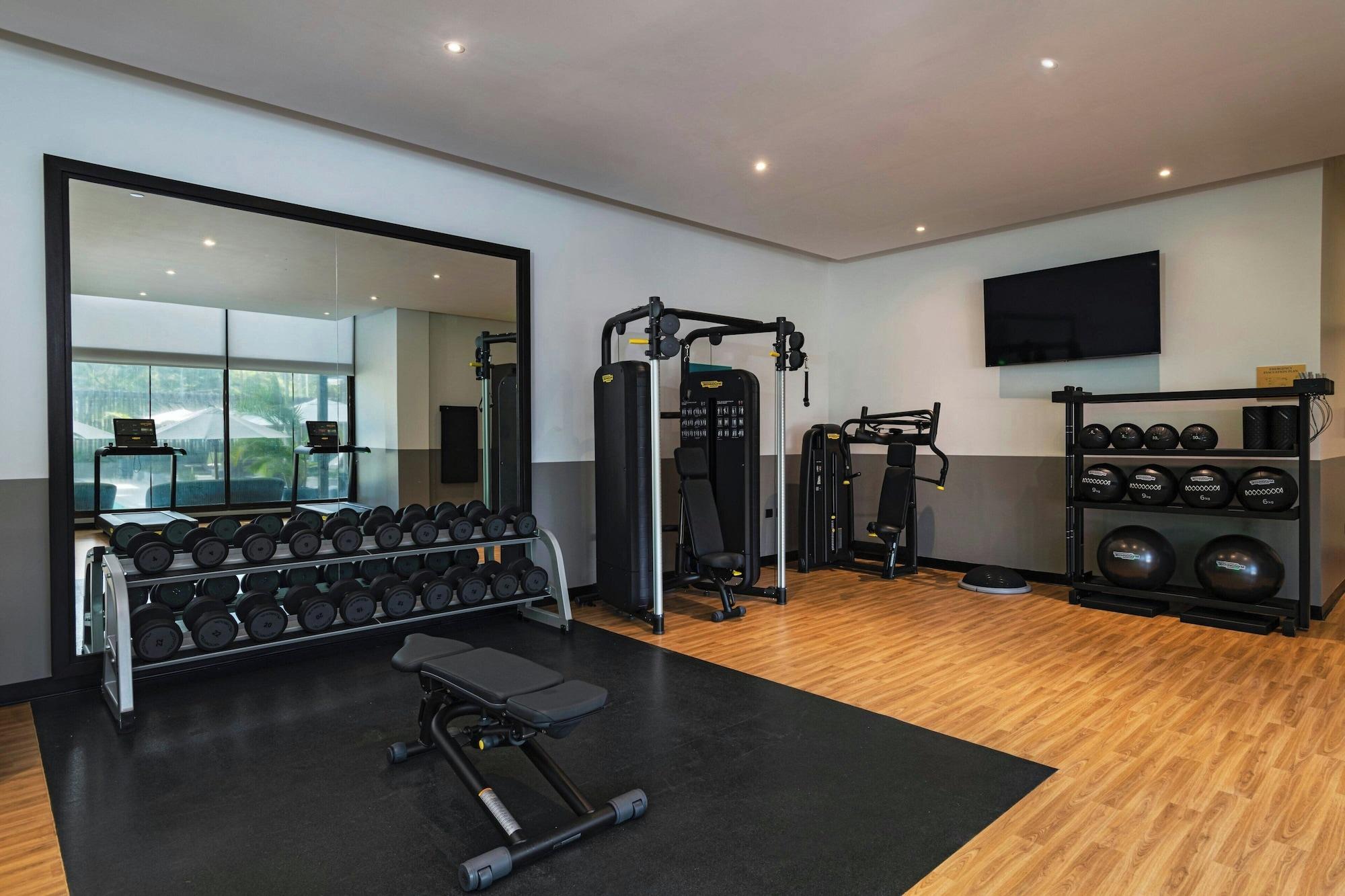 Gimnasio The BRIX, Autograph Collection