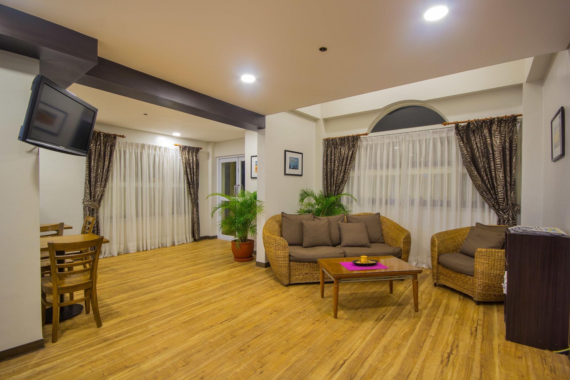 Vista Lobby Microtel by Wyndham Batangas