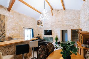 Alquiler Vacacional - Gîte Marianne au Domaine Pagnon Gironde: quiet, heated swimming pool near Bordeaux