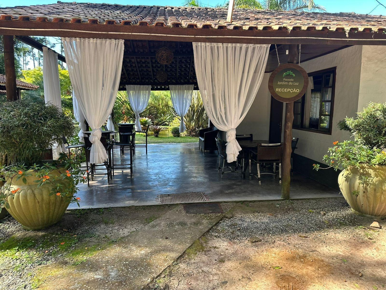 Vista Exterior Pousada Jardim da Luz