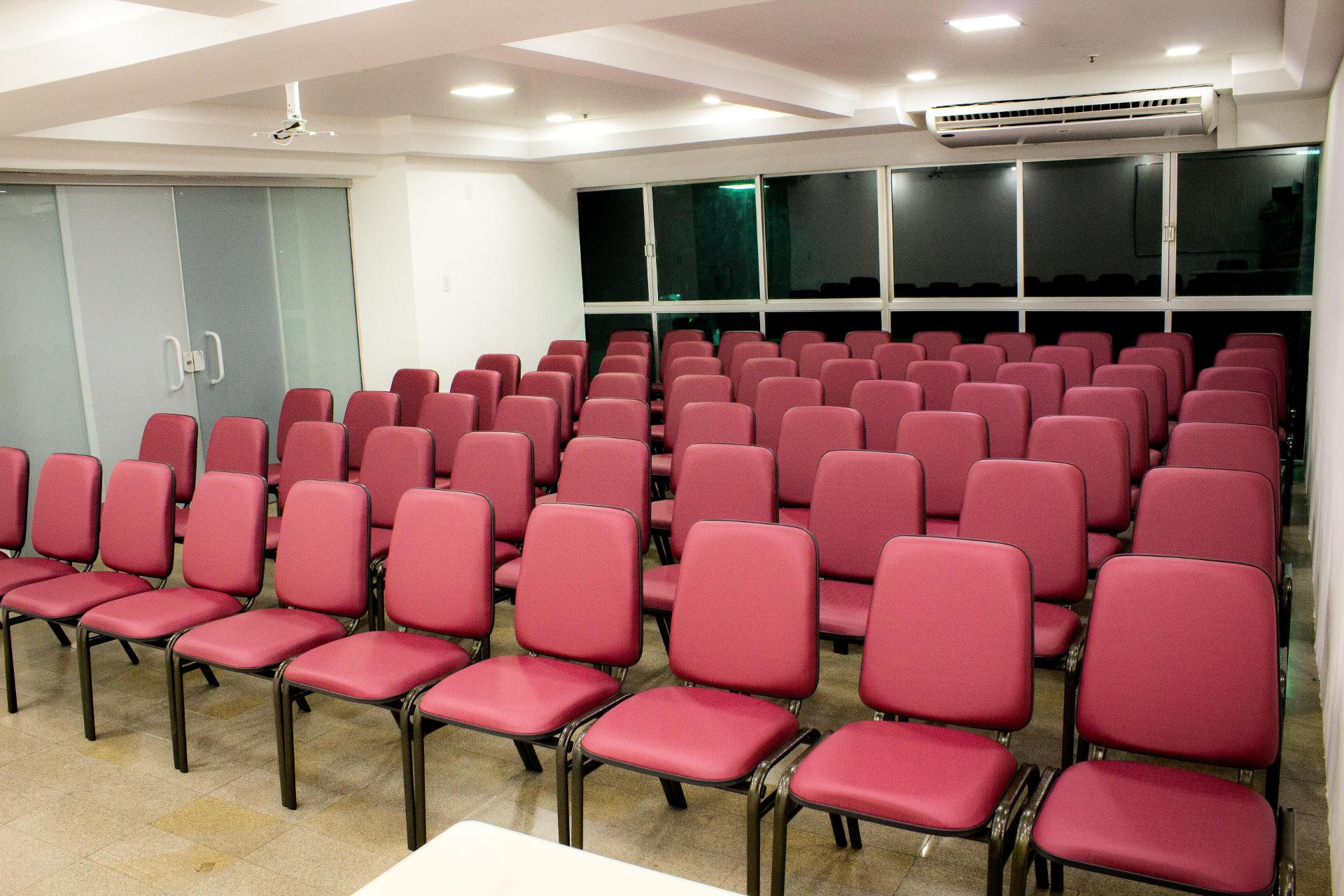 Sala de Reuniones Hotel Dan Inn Express Porto Alegre by Nacional Inn