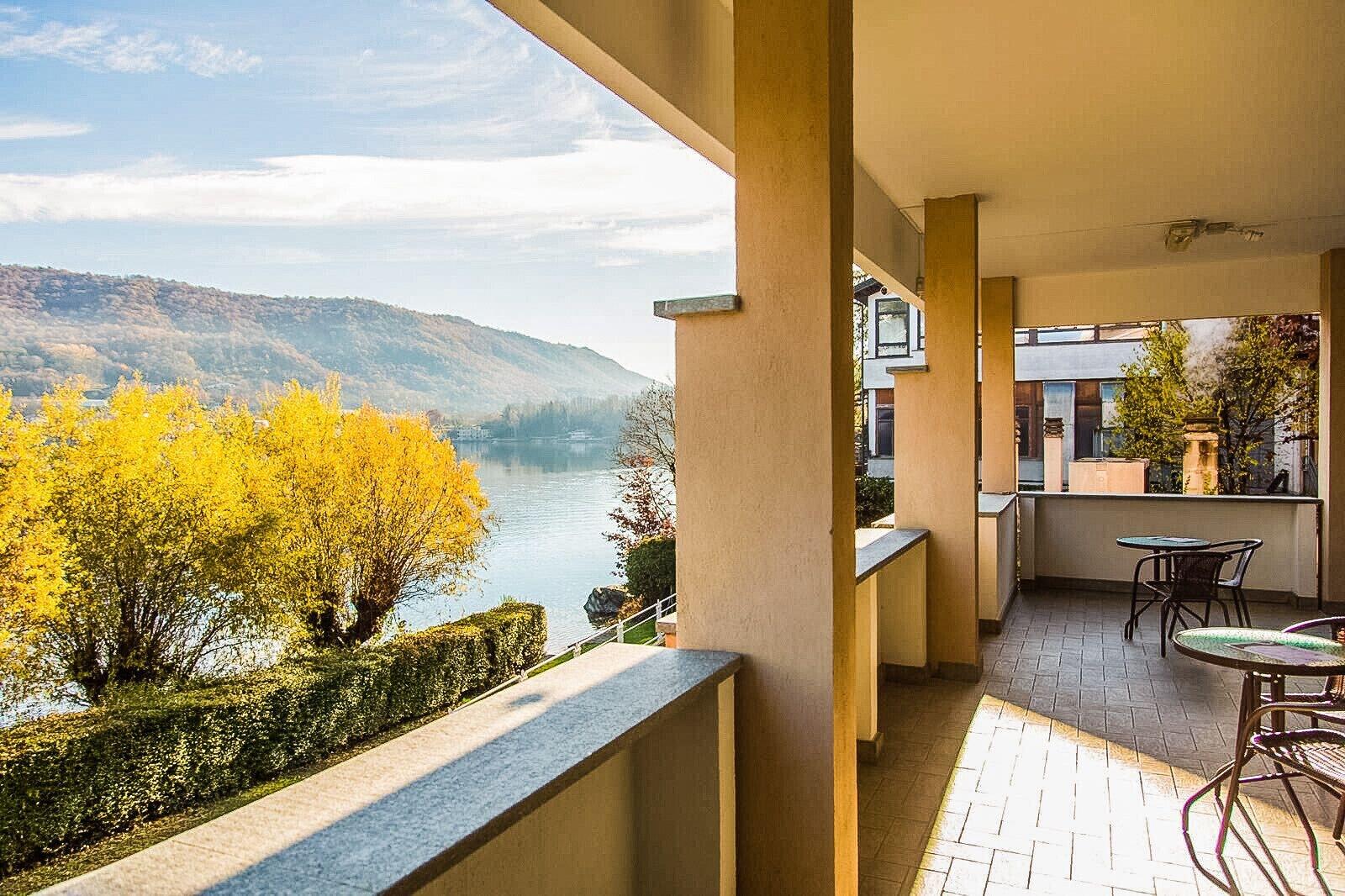 Vista Exterior Hotel Chalet del Lago