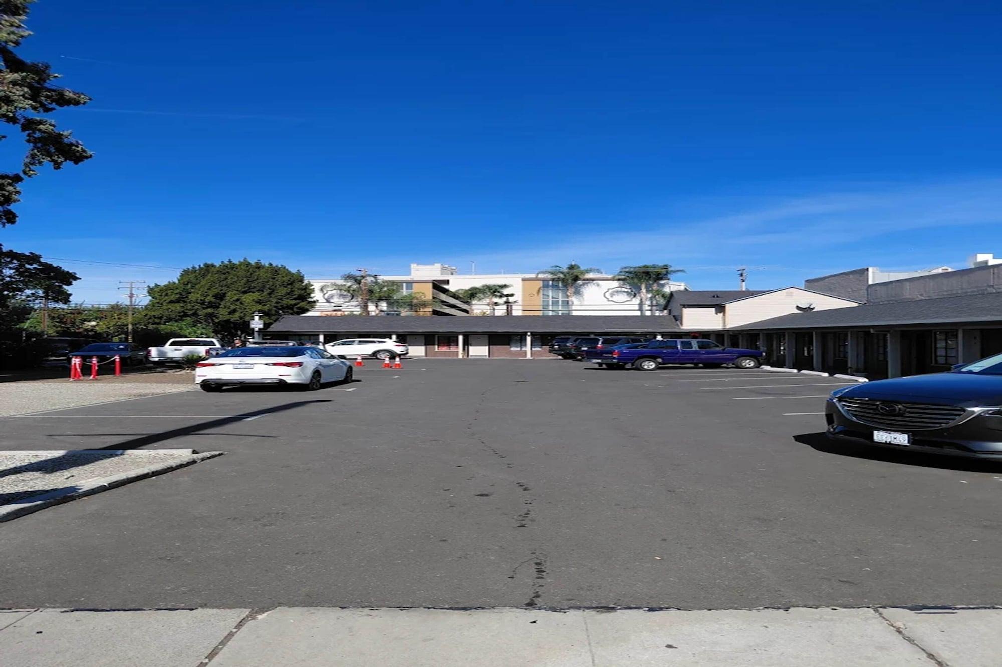Vista Exterior Garden Motel Redwood City CA