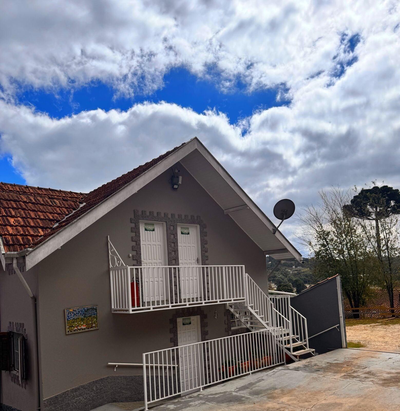 Vista Exterior Pousada Araucária Suítes