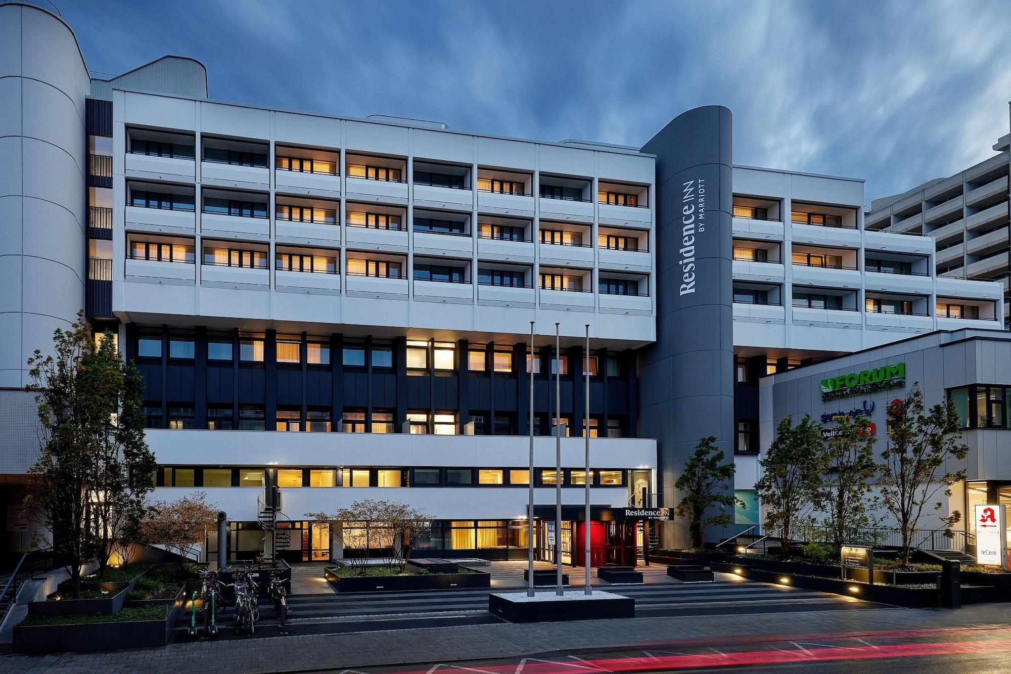 Vista Exterior Residence Inn by Marriott Munich Central