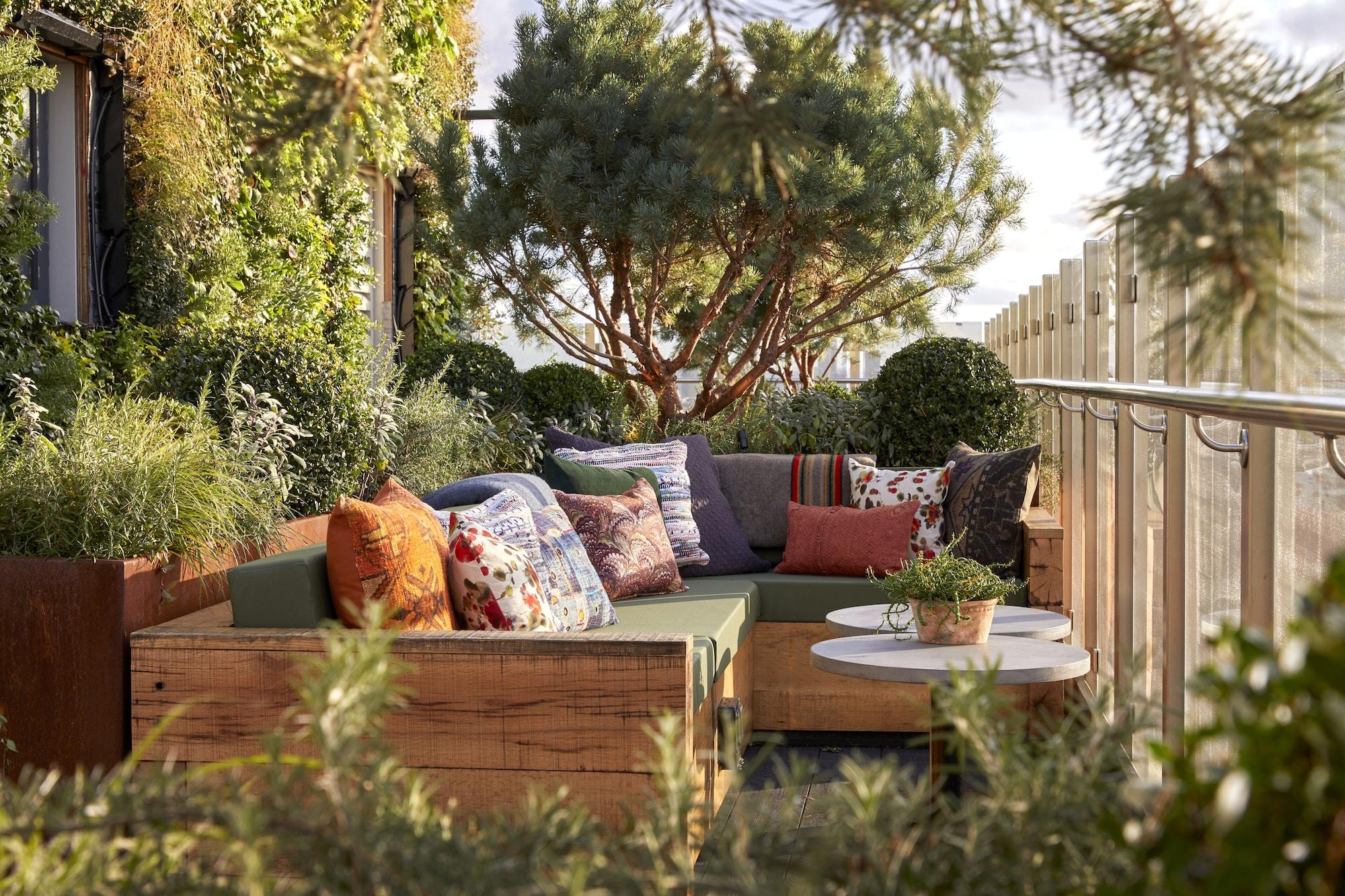 Vista Exterior Treehouse Hotel London