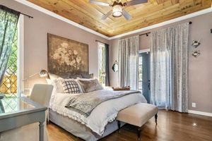 Alquiler Vacacional - HGTV’s “LITTLE HOUSE” w/huge deck, fire table, grill