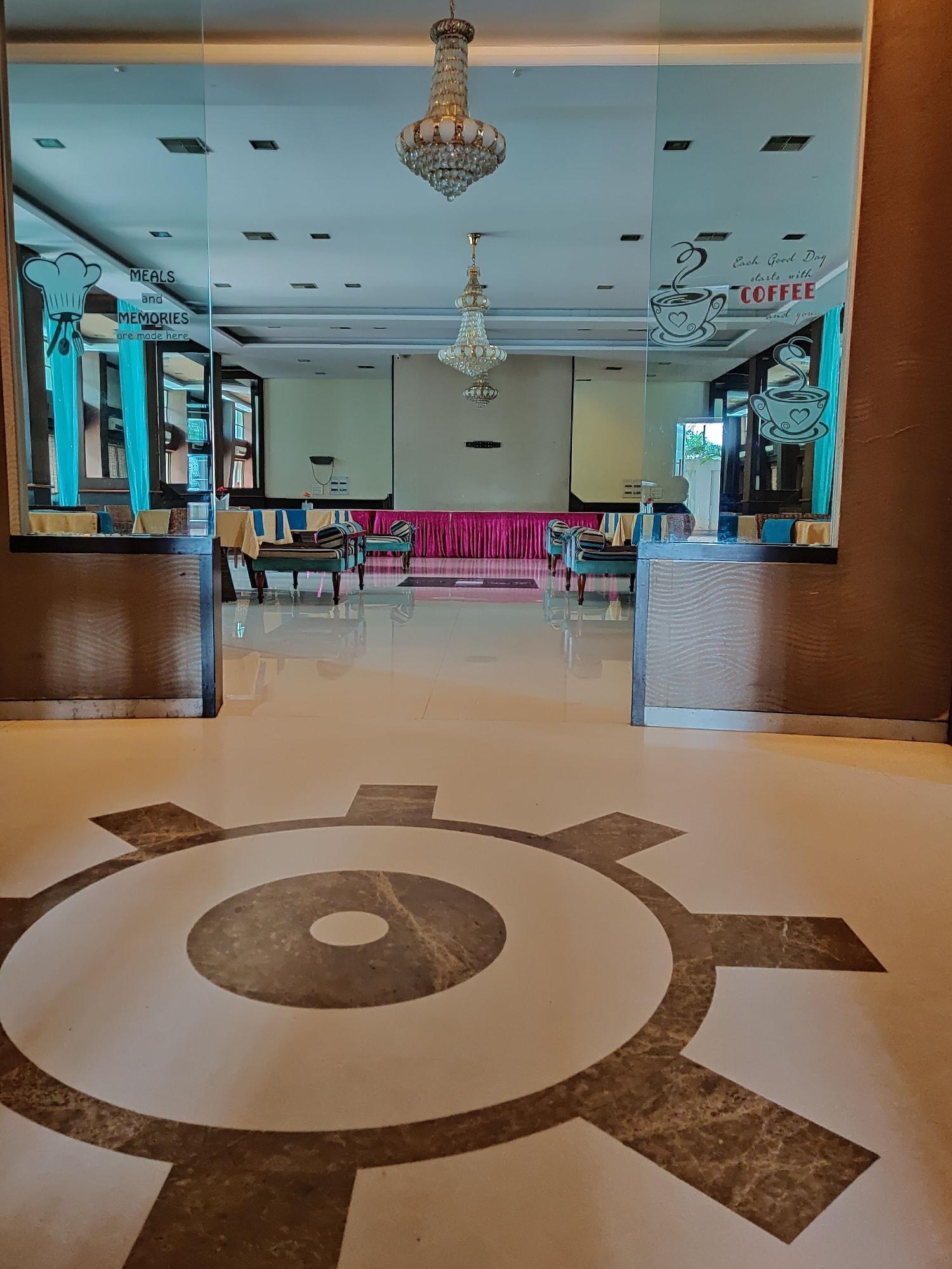 Centro de Negocios Hotel Reeva Suites