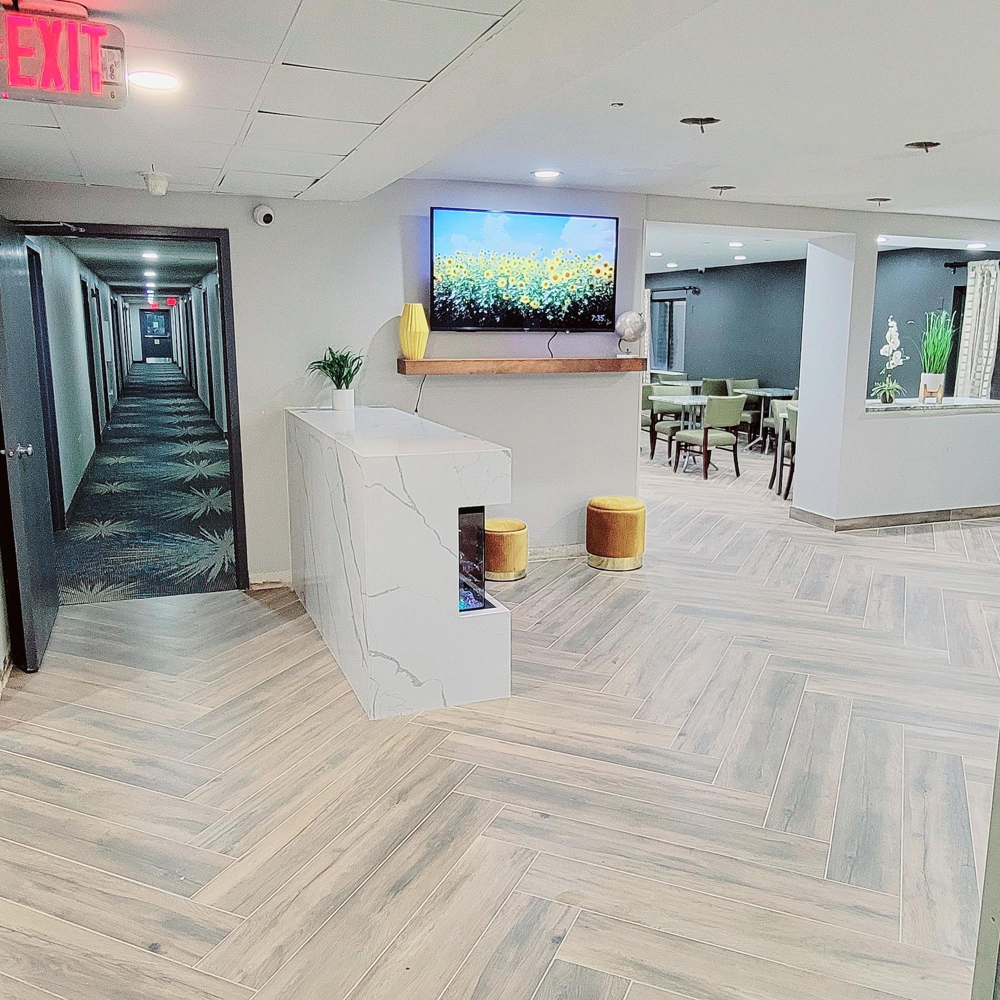 Vista Lobby Days Inn by Wyndham Pleasant Prairie Kenosha