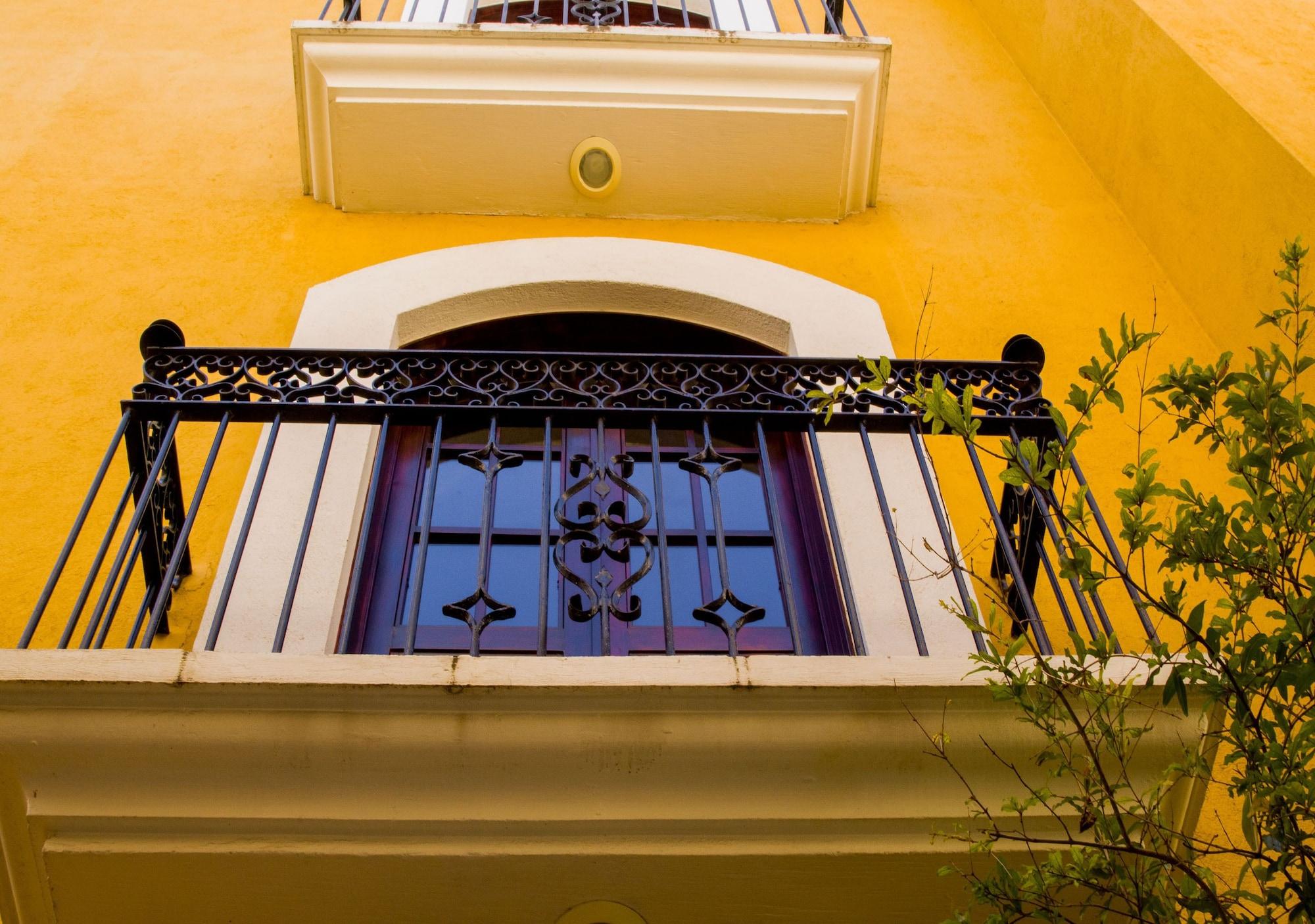 Vista Exterior Suites Bello Xochimilco