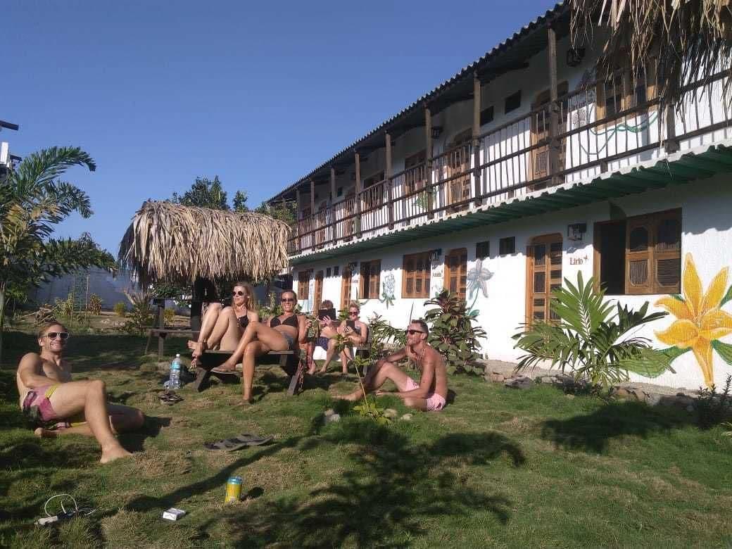 Vista Exterior Hostal Luz de Luna & SPA