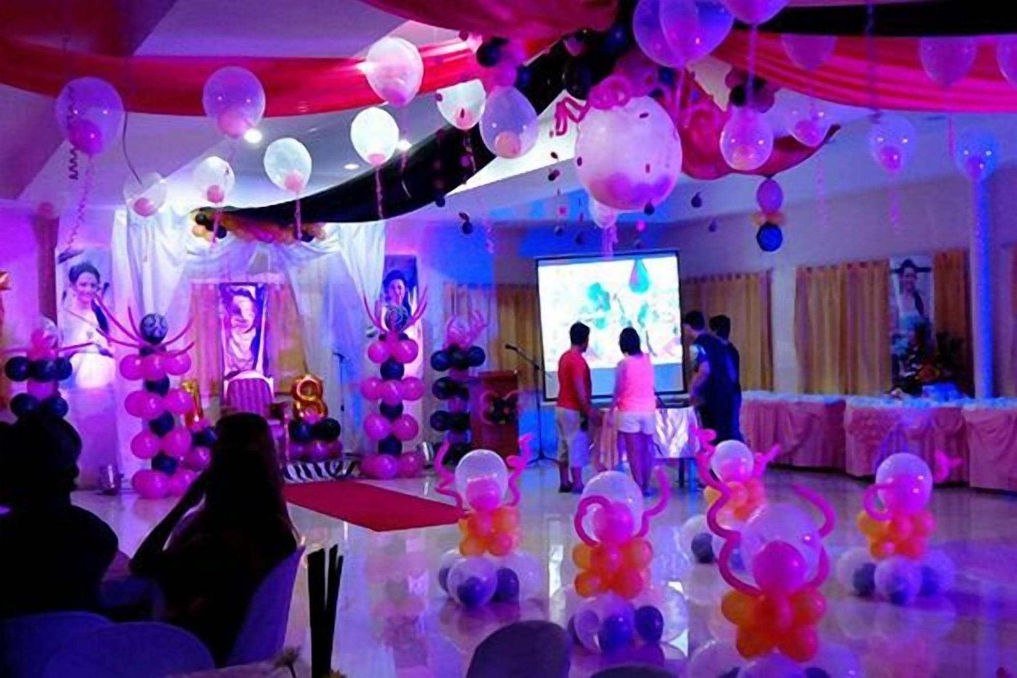 Salón de Baile Pacific Pensionne