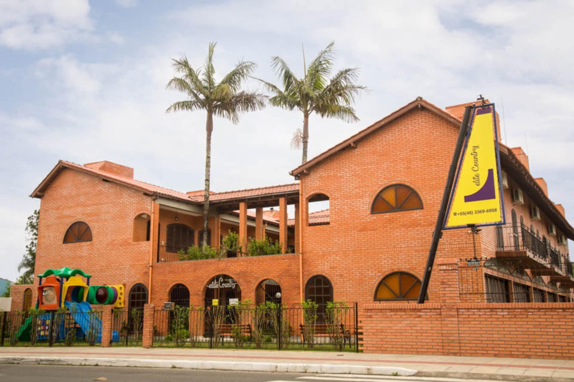 Instalaciones Recreativas Elite Hotel