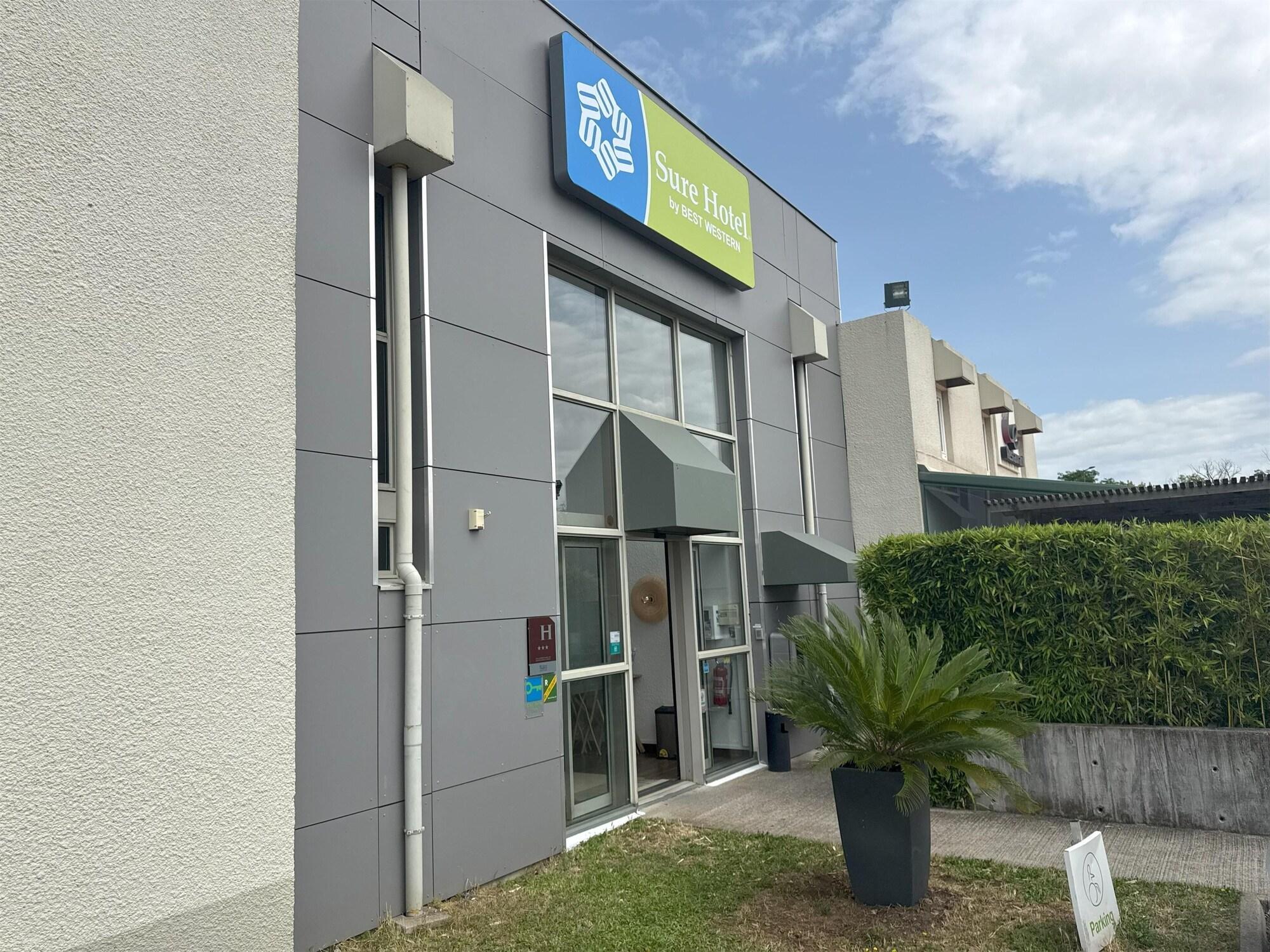 Vista Exterior Sure Hotel by Best Western Valence Nord