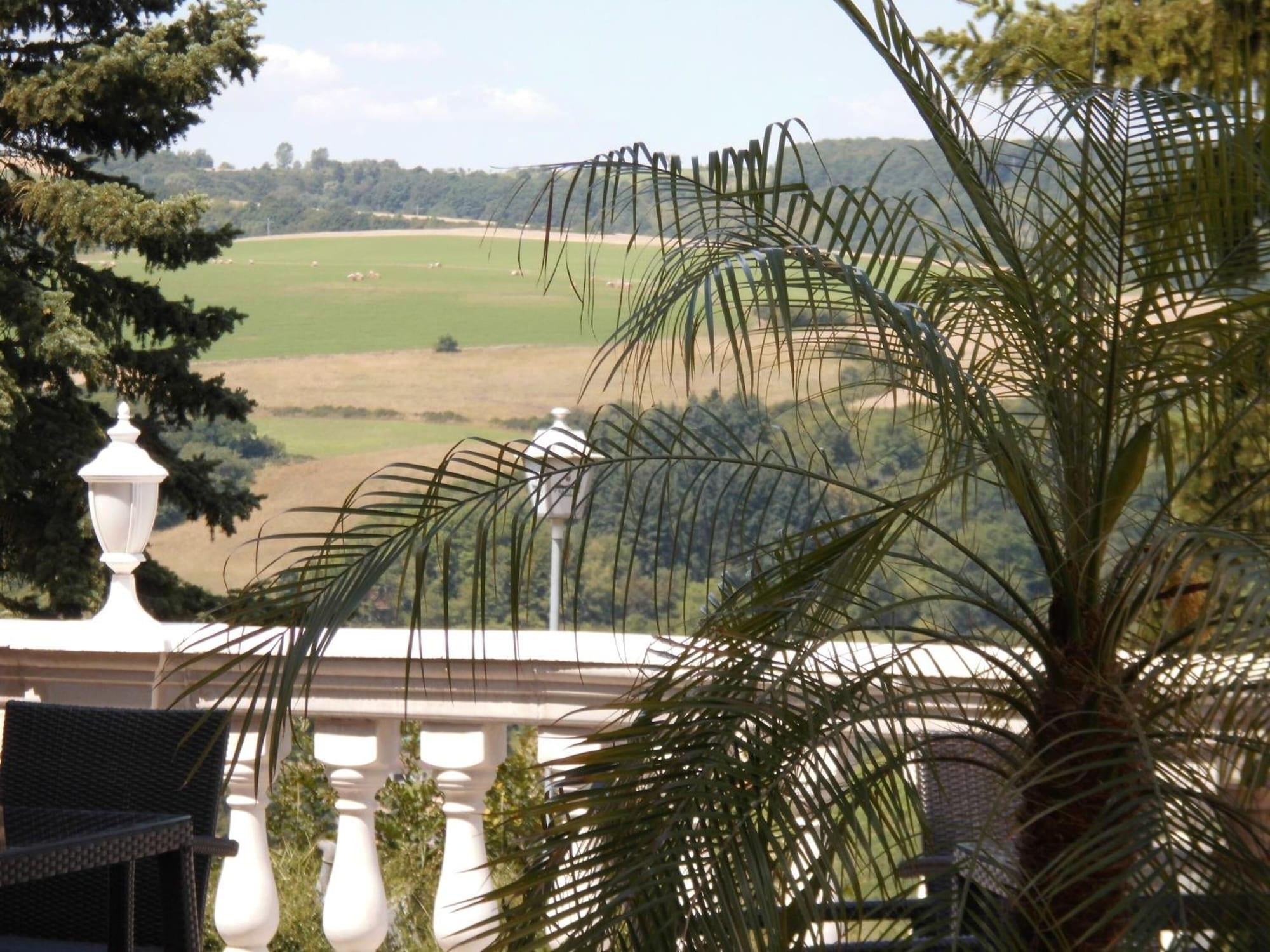 Comodidades del Alojamiento Burg-Hotel