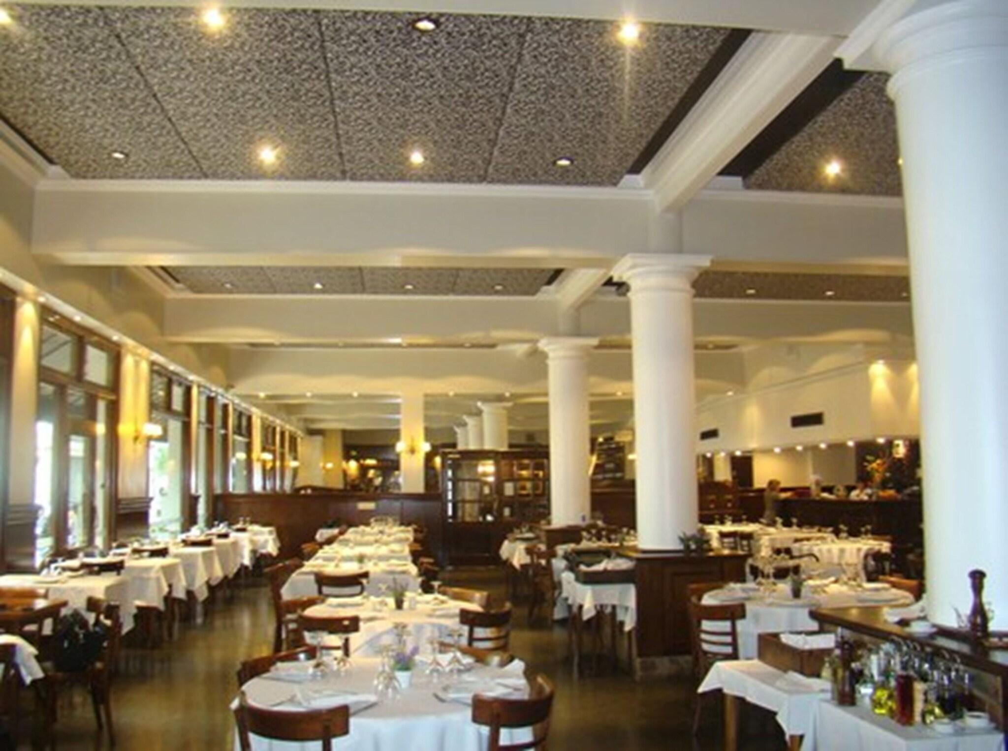 Vista Lobby Castelar Hotel