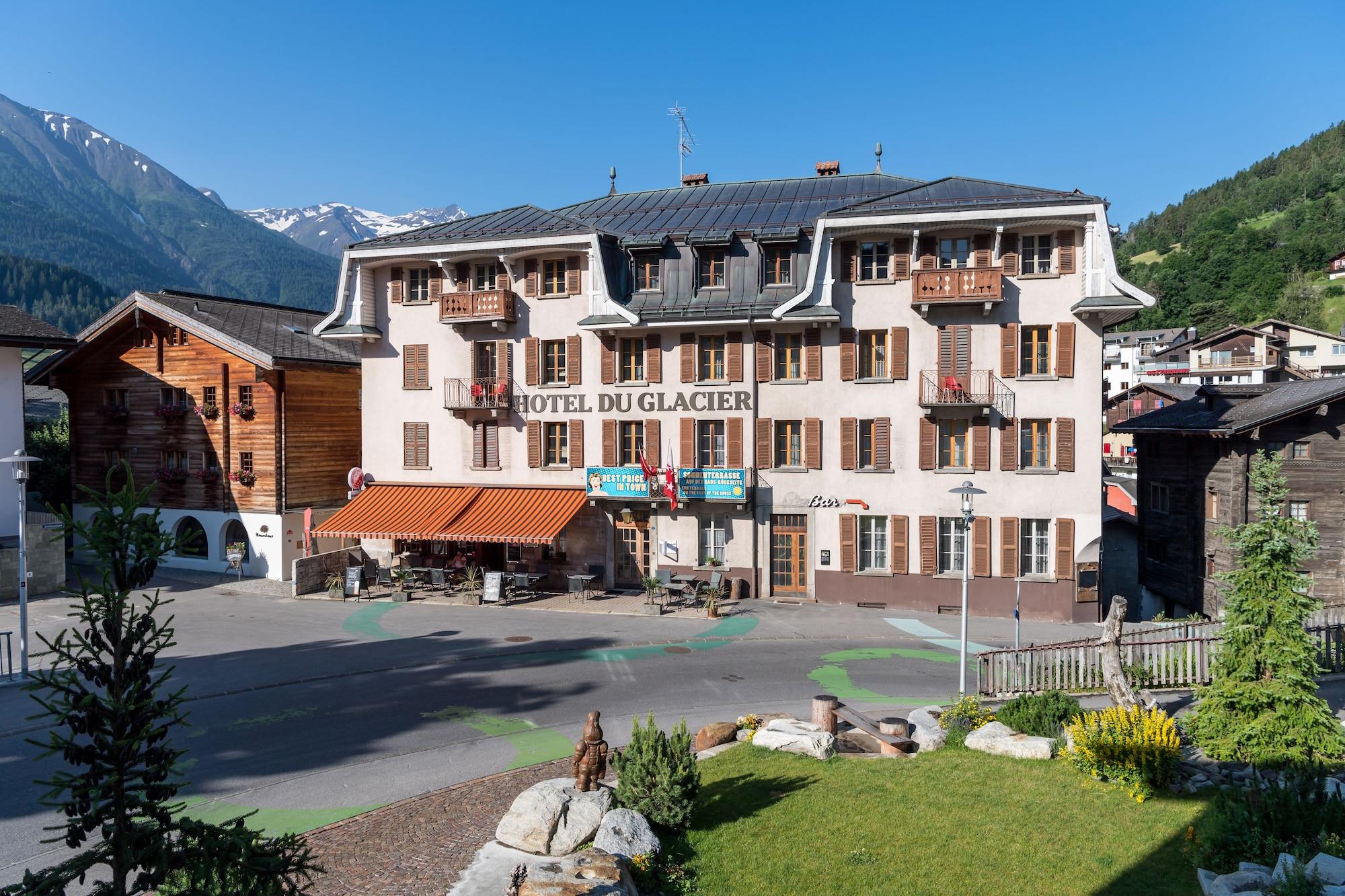 Vista Exterior Hotel du Glacier