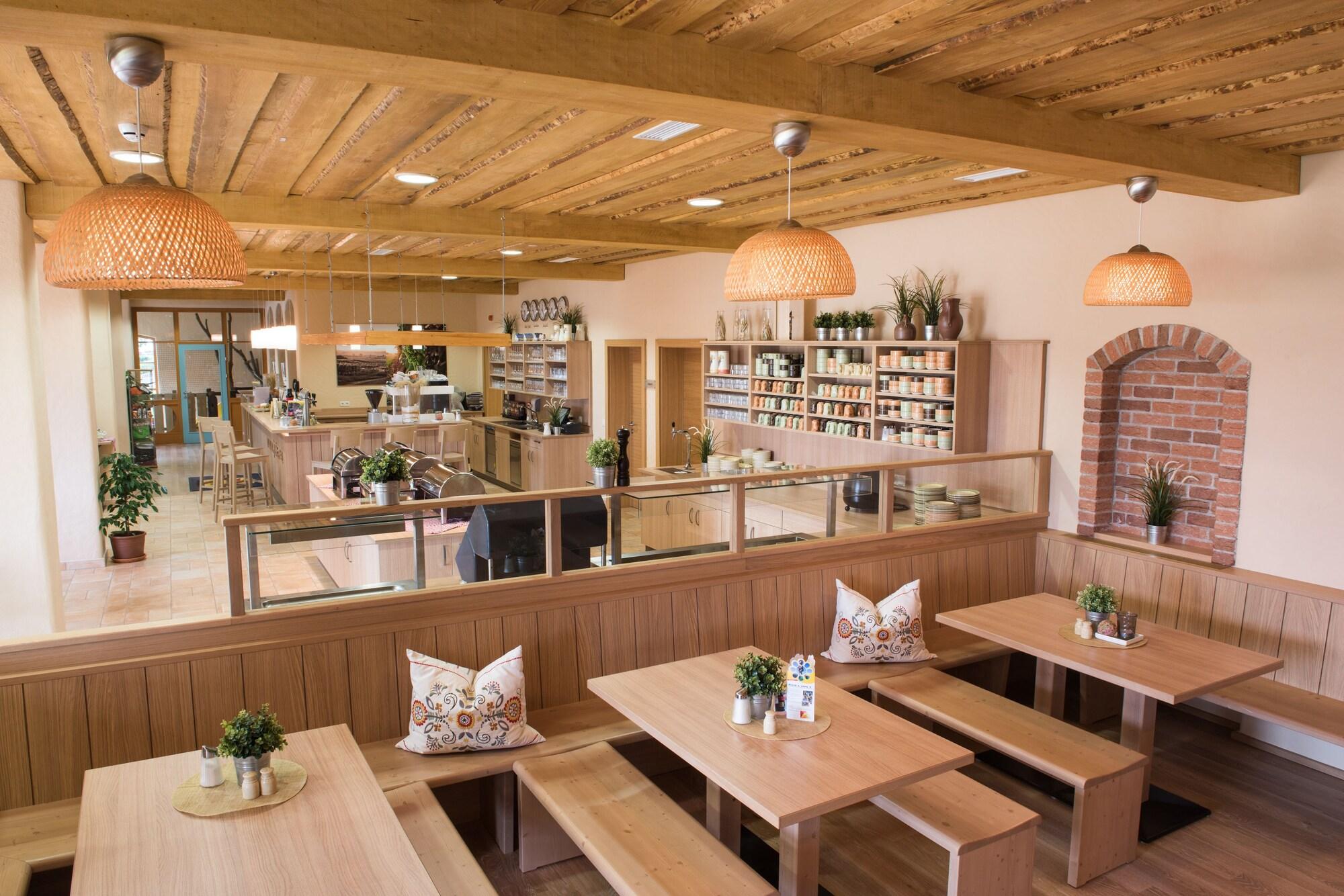 Vista Lobby JUFA Hotel Neutal