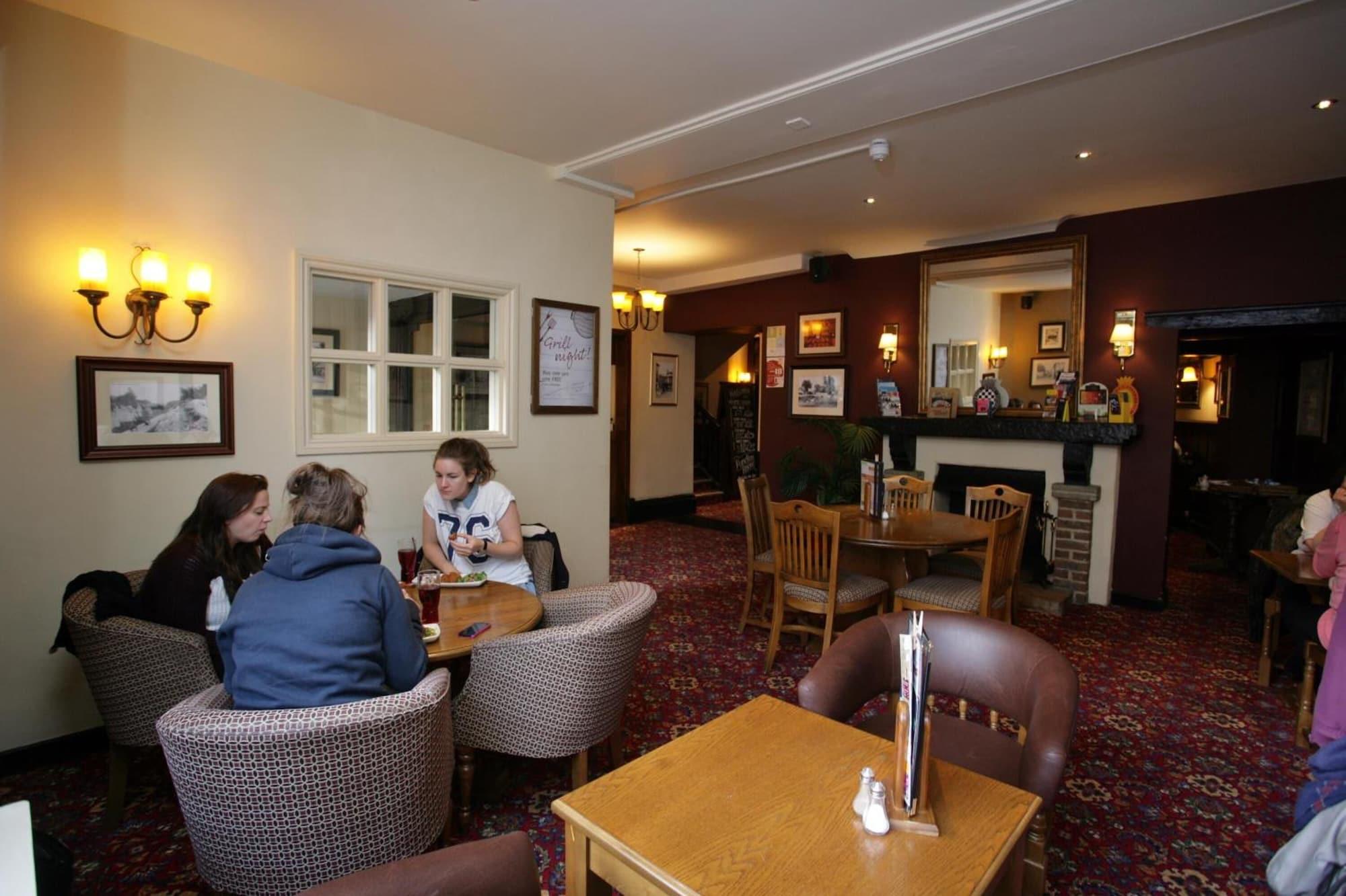 Bar/Salón White Hart, Andover by Marston's Inns
