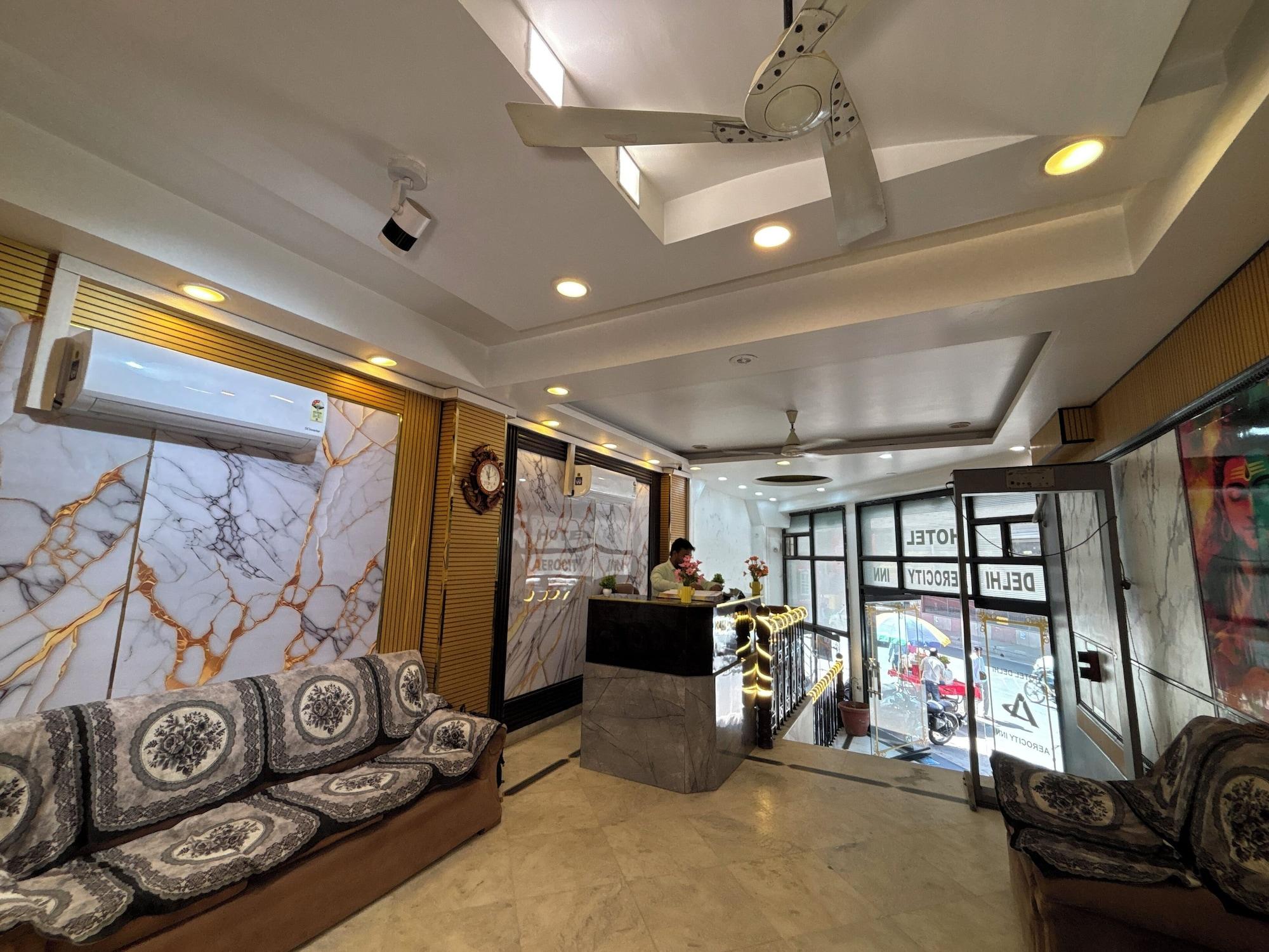 Comodidades del Alojamiento Hotel Delhi Aerocity Inn