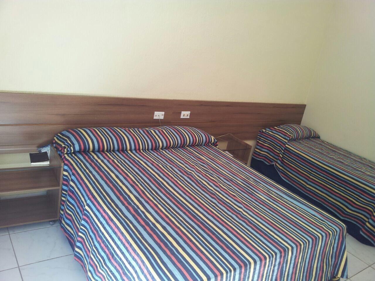 Varios Fiesta Park Hotel