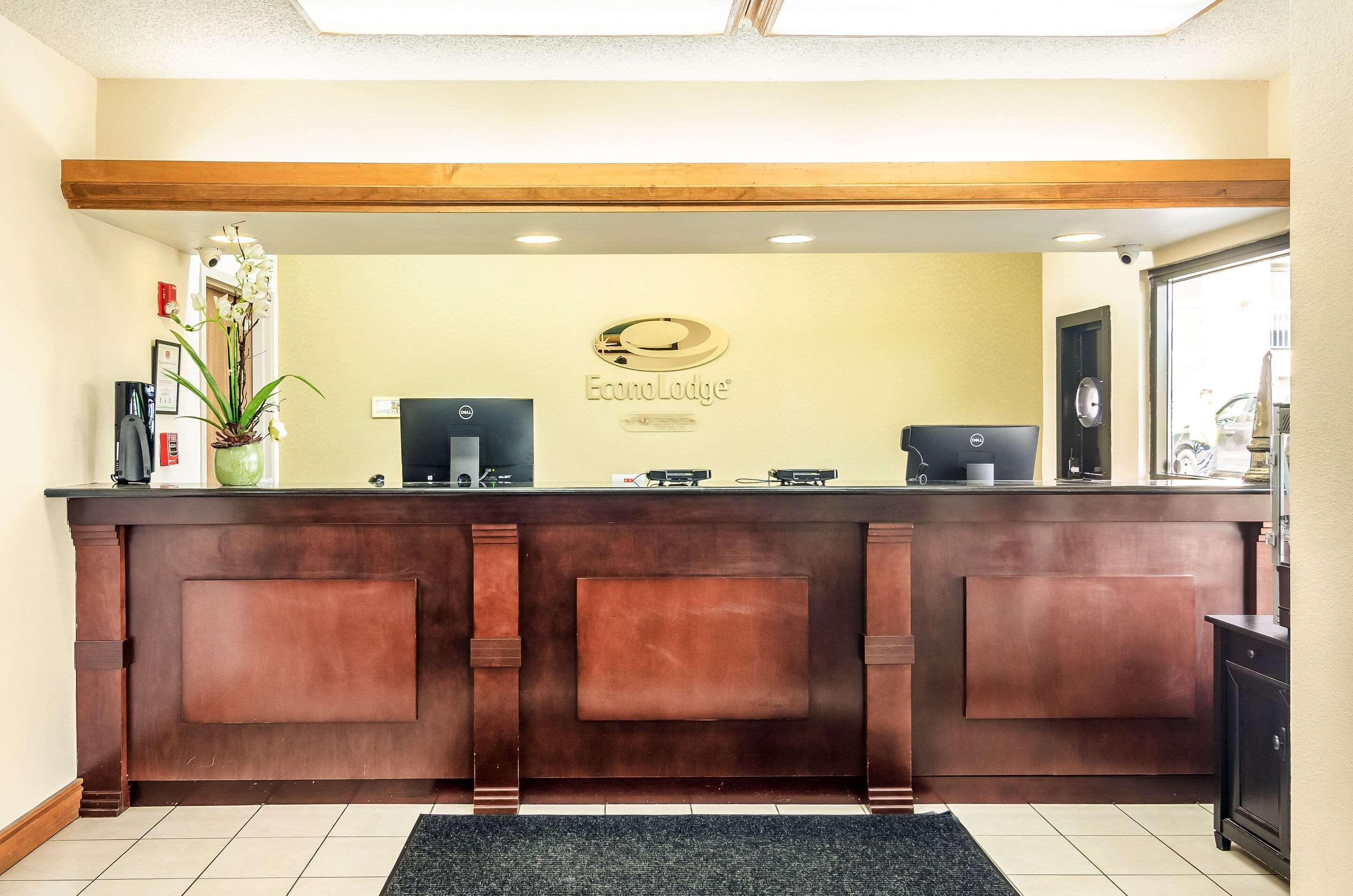Vista Lobby Econo Lodge Moss Point - Pascagoula