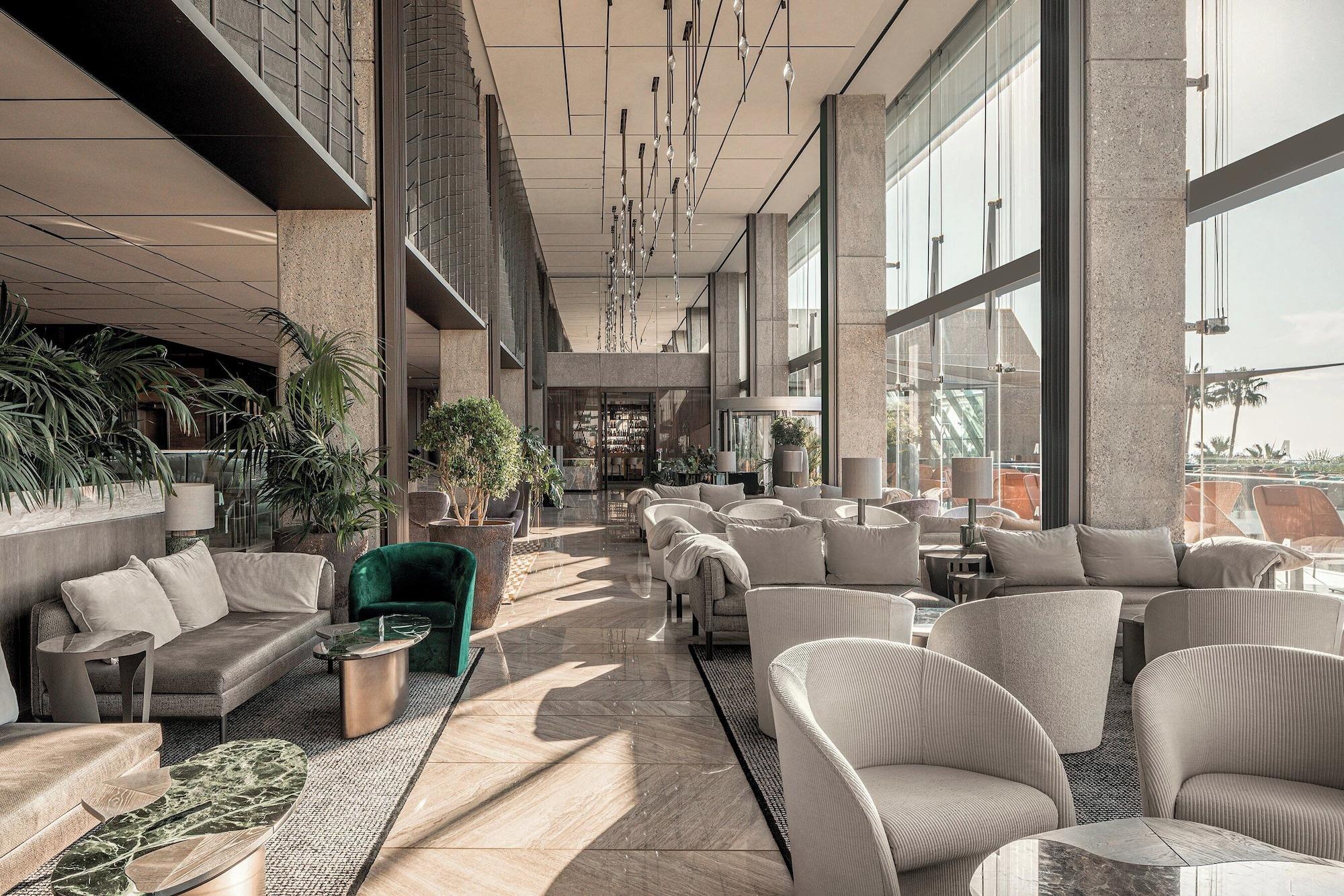 Vista Lobby Amathus Beach Hotel Limassol